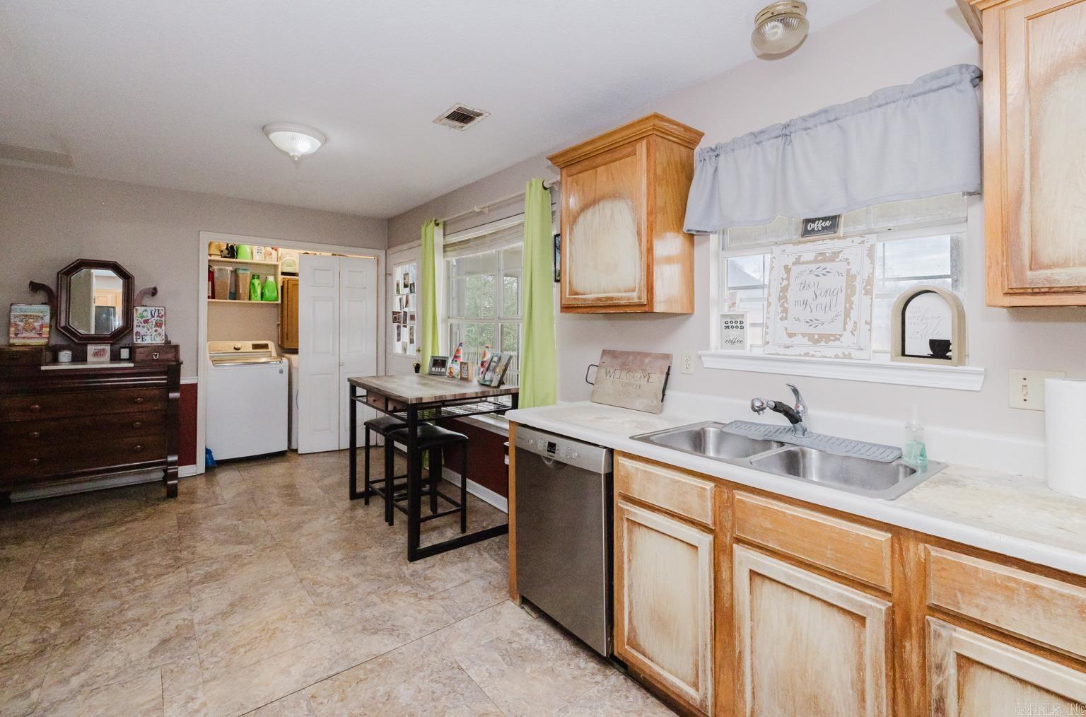 BRYANT MEADOWS - Residential