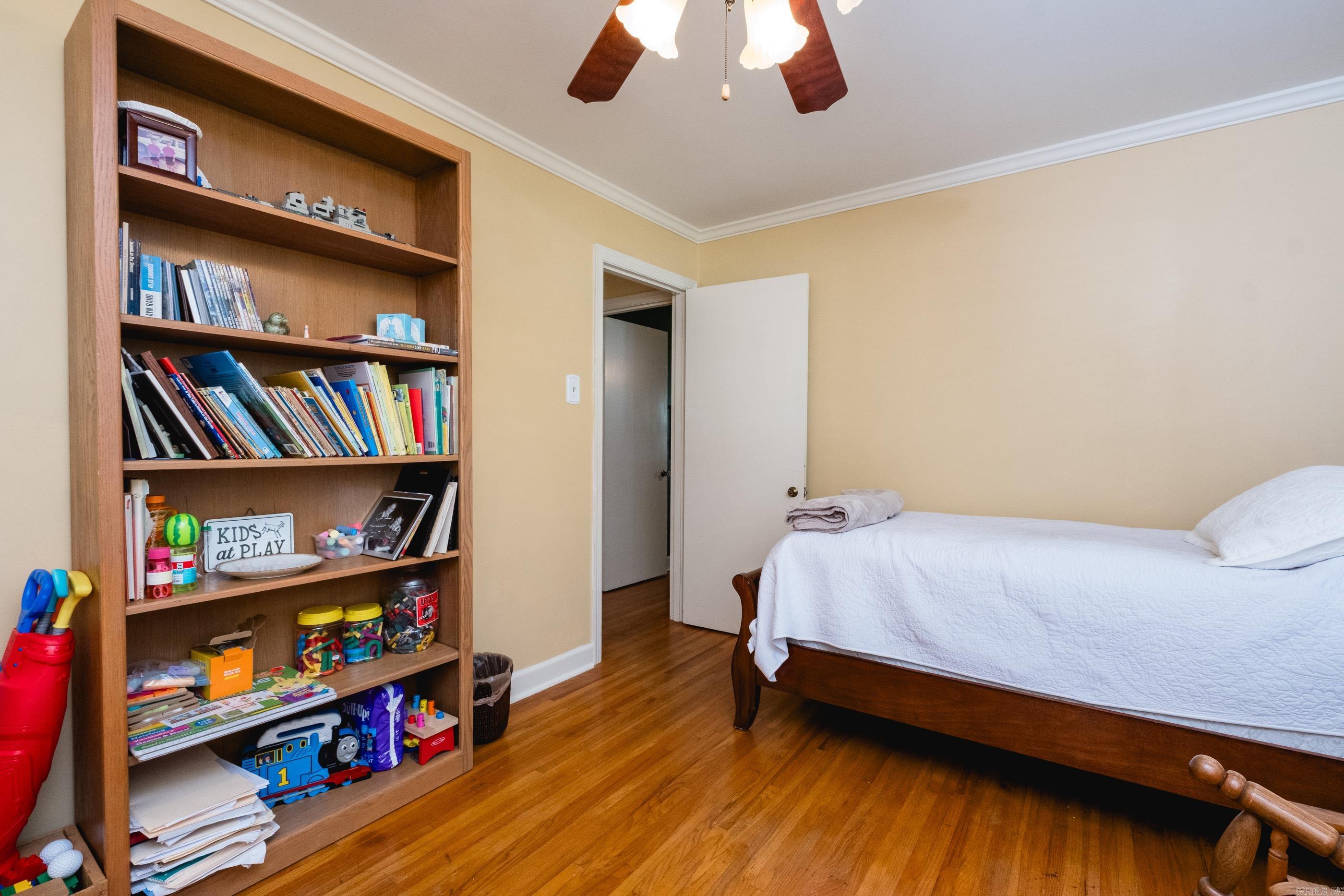 KINGWOOD PLACE - Residential