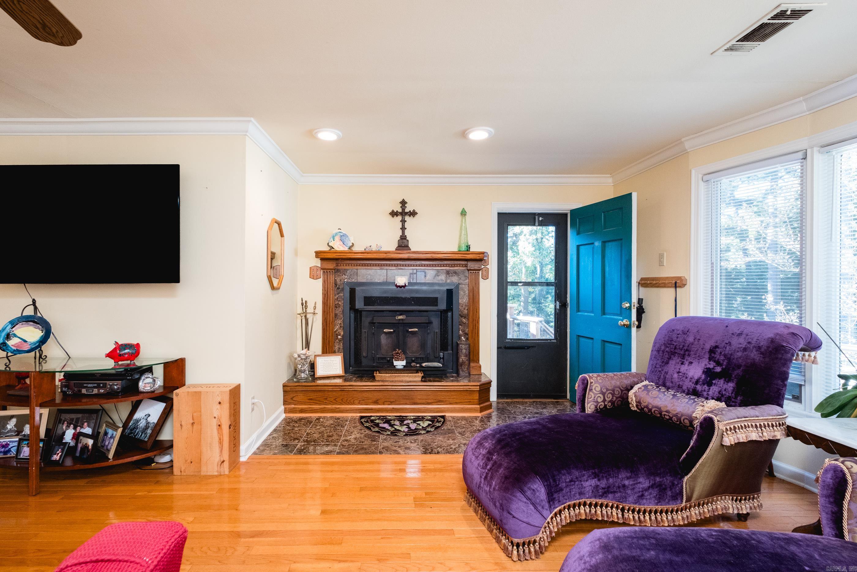 KINGWOOD PLACE - Residential