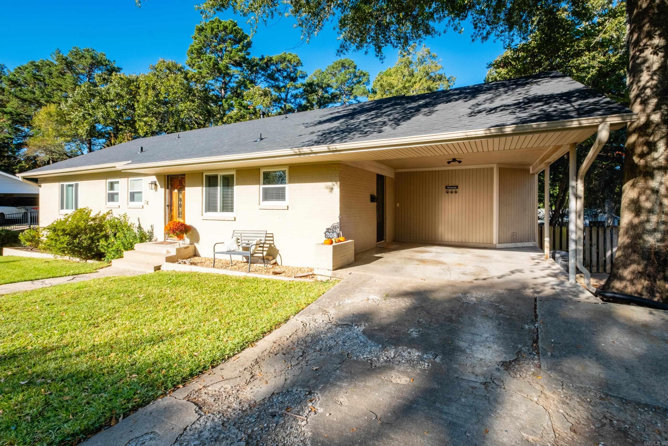 KINGWOOD PLACE - Residential