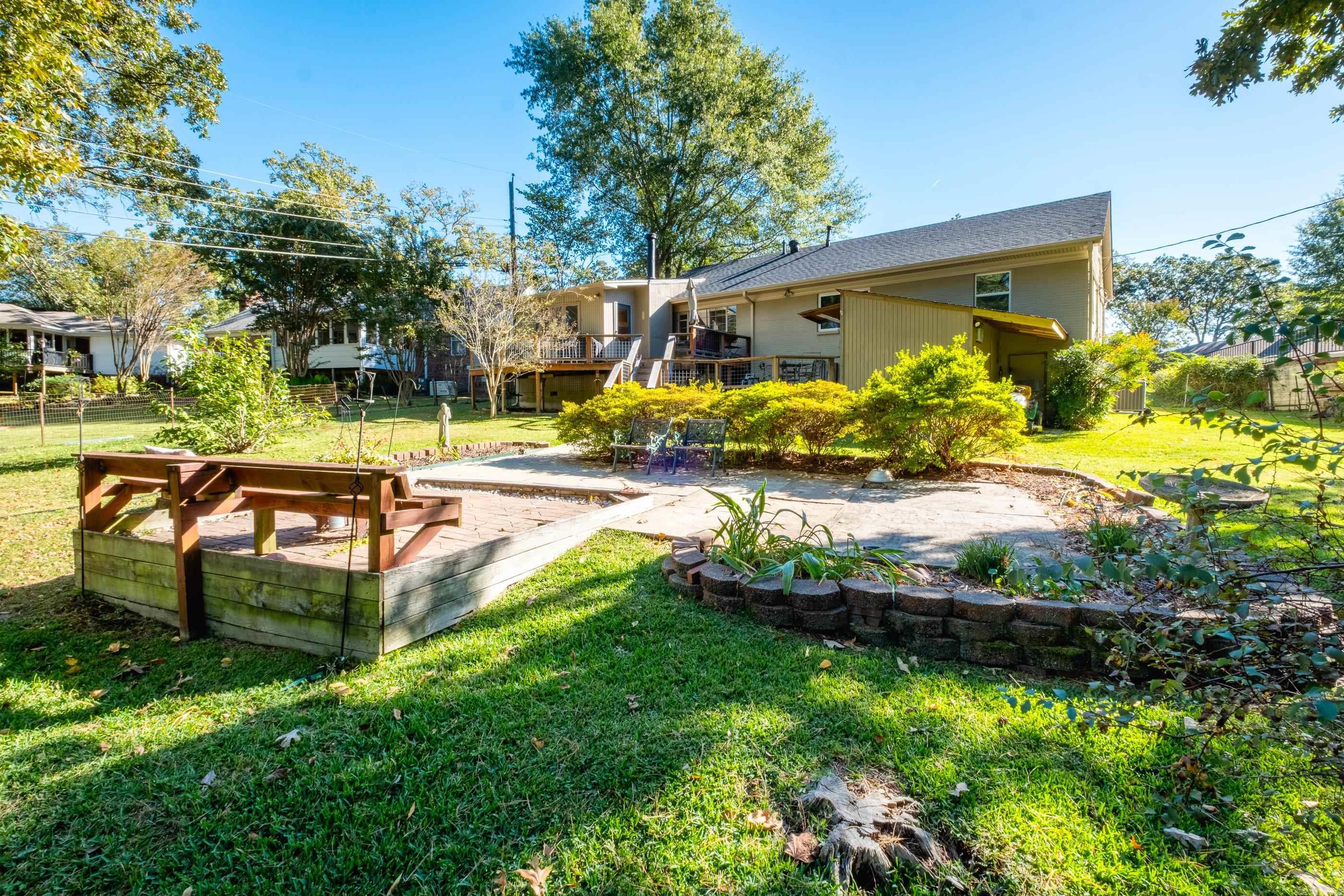 KINGWOOD PLACE - Residential