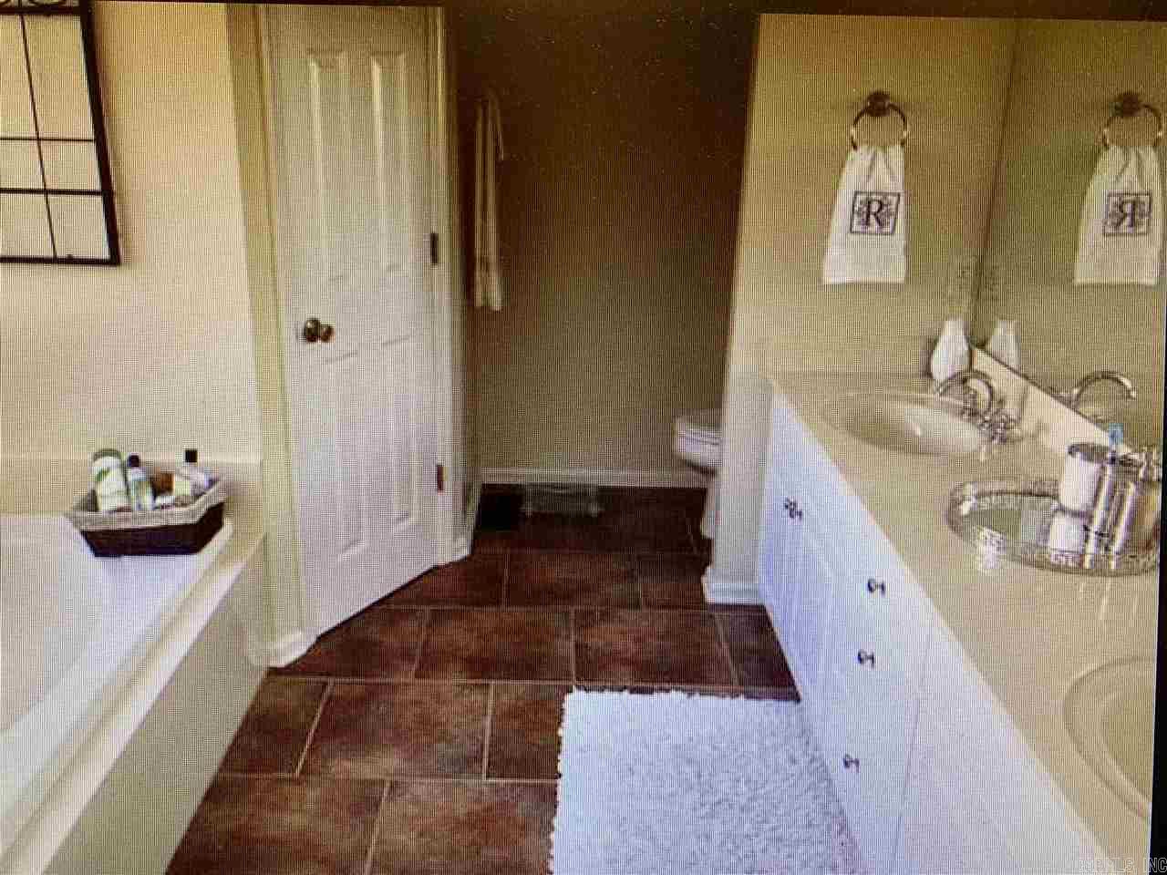 nil - Residential Lease