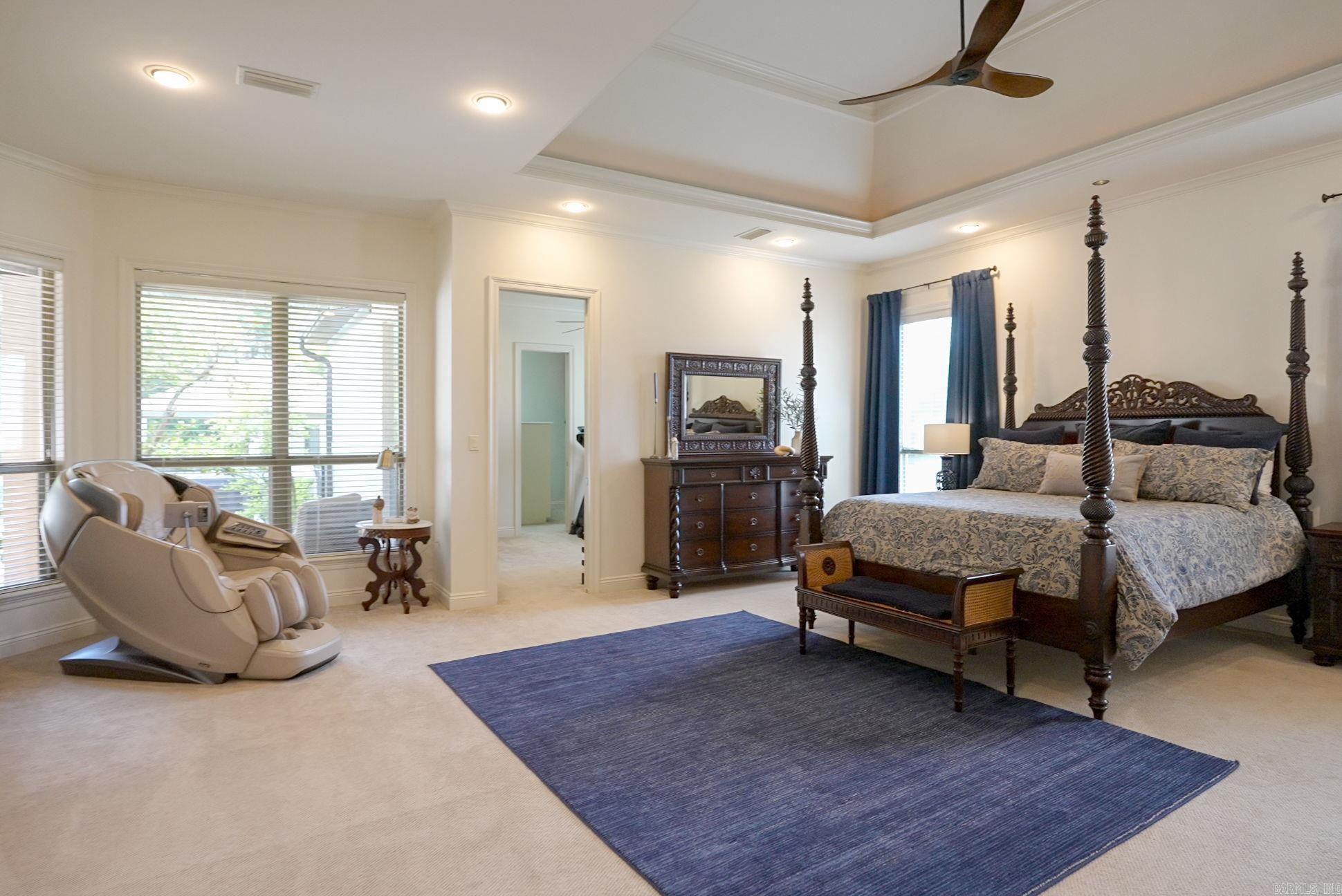 Falcon Crest - Residential