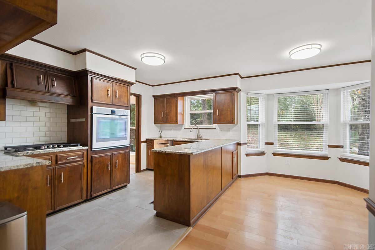 LEAWOOD MTN - Residential