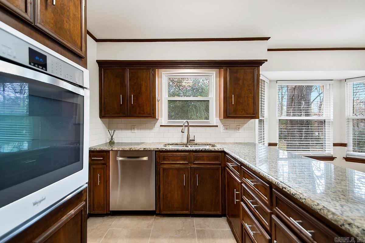 LEAWOOD MTN - Residential