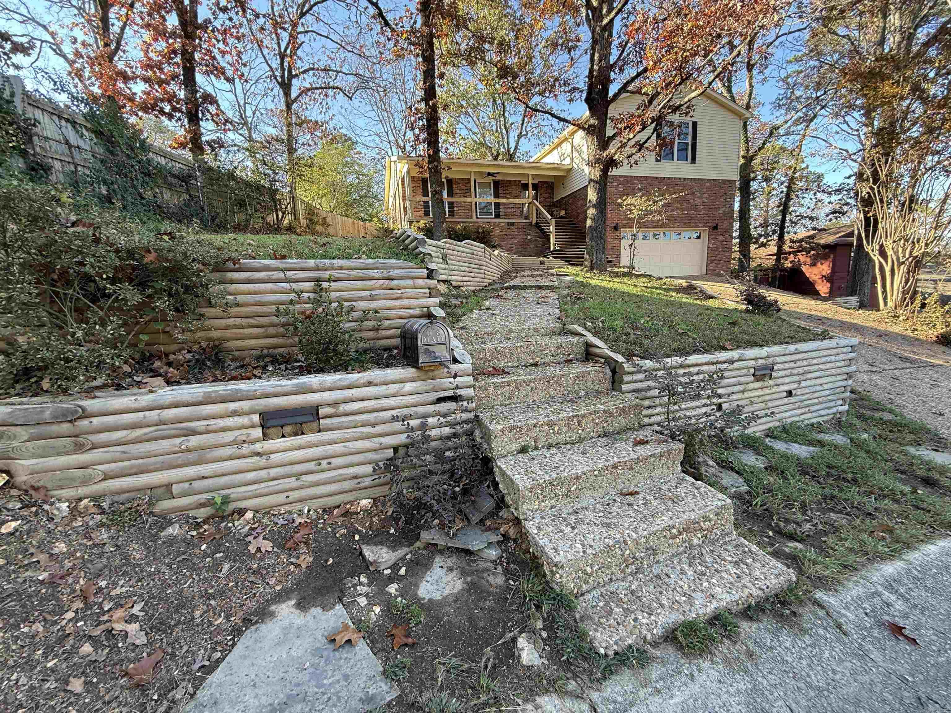 LEAWOOD MTN - Residential