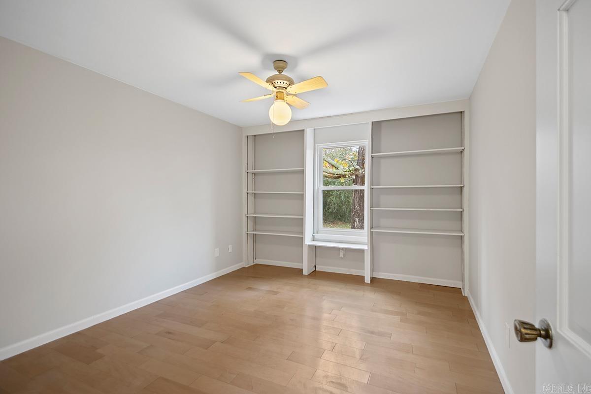 LEAWOOD MTN - Residential