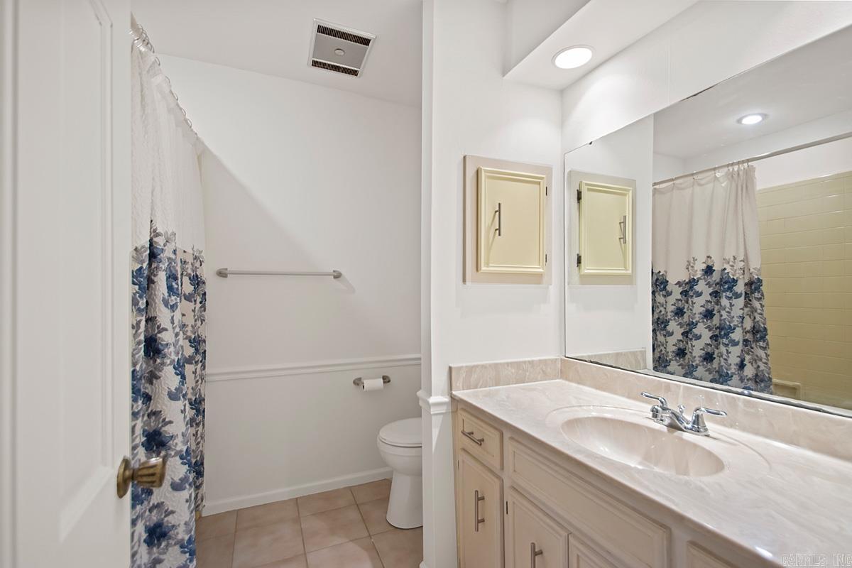 LEAWOOD MTN - Residential