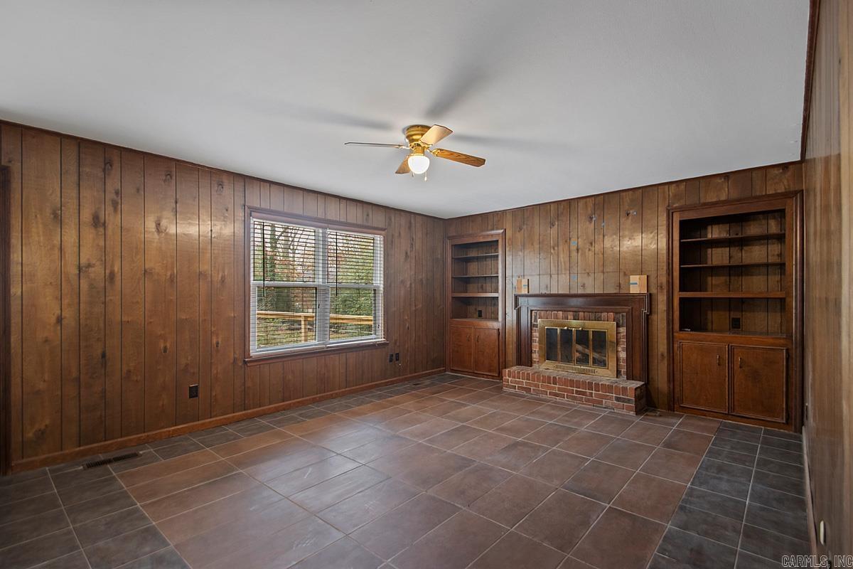 LEAWOOD MTN - Residential