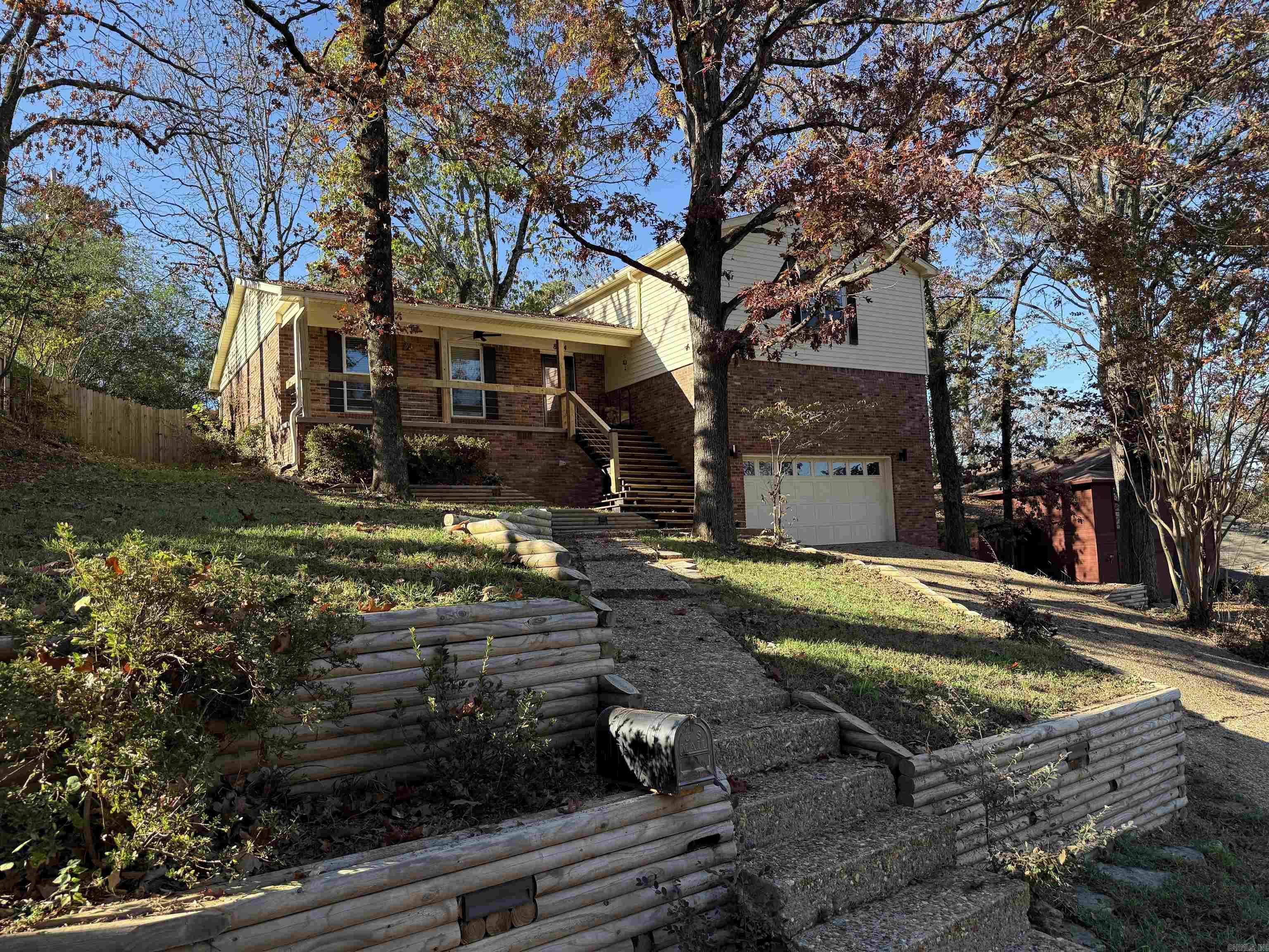 LEAWOOD MTN - Residential