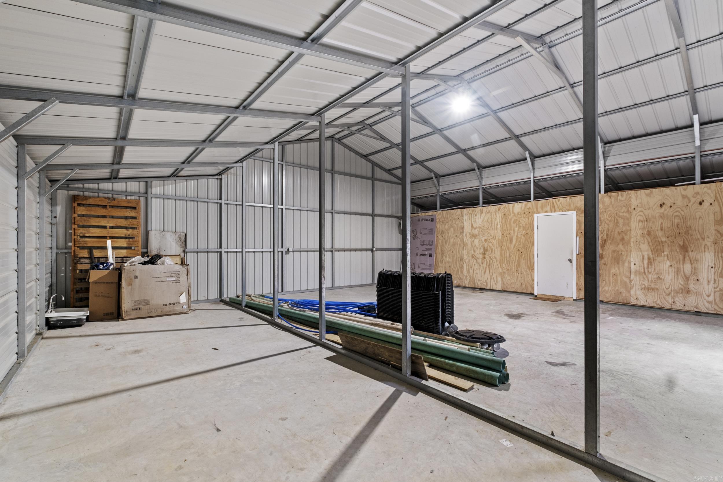 Metes & Bounds - Land