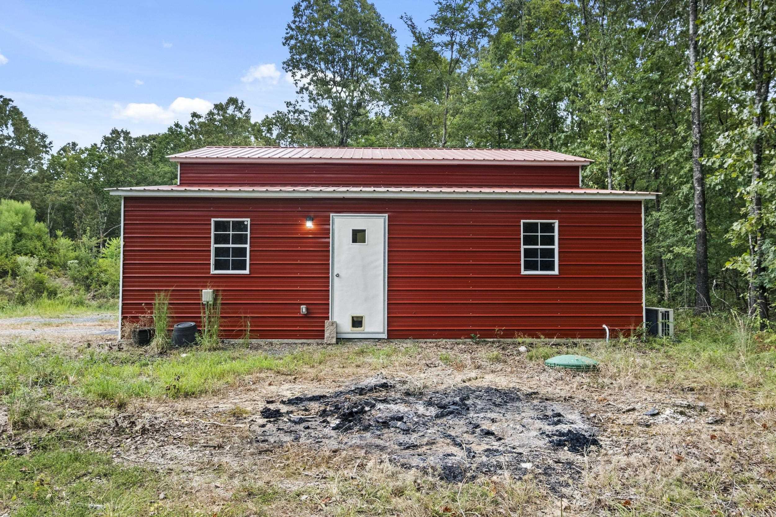 Metes & Bounds - Land