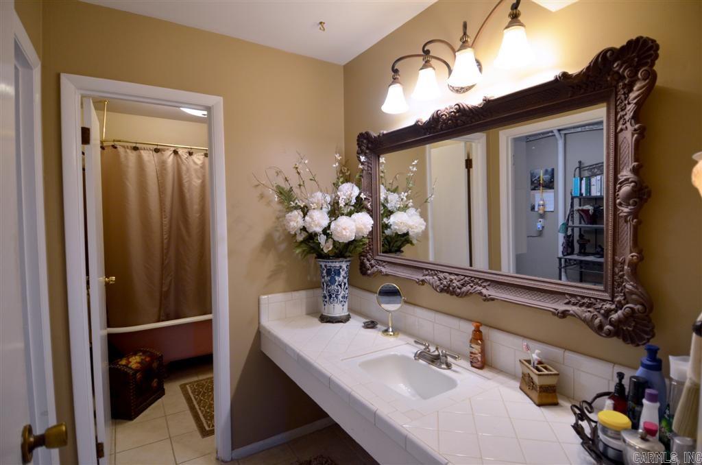 SHANNON HILLS s - Residential