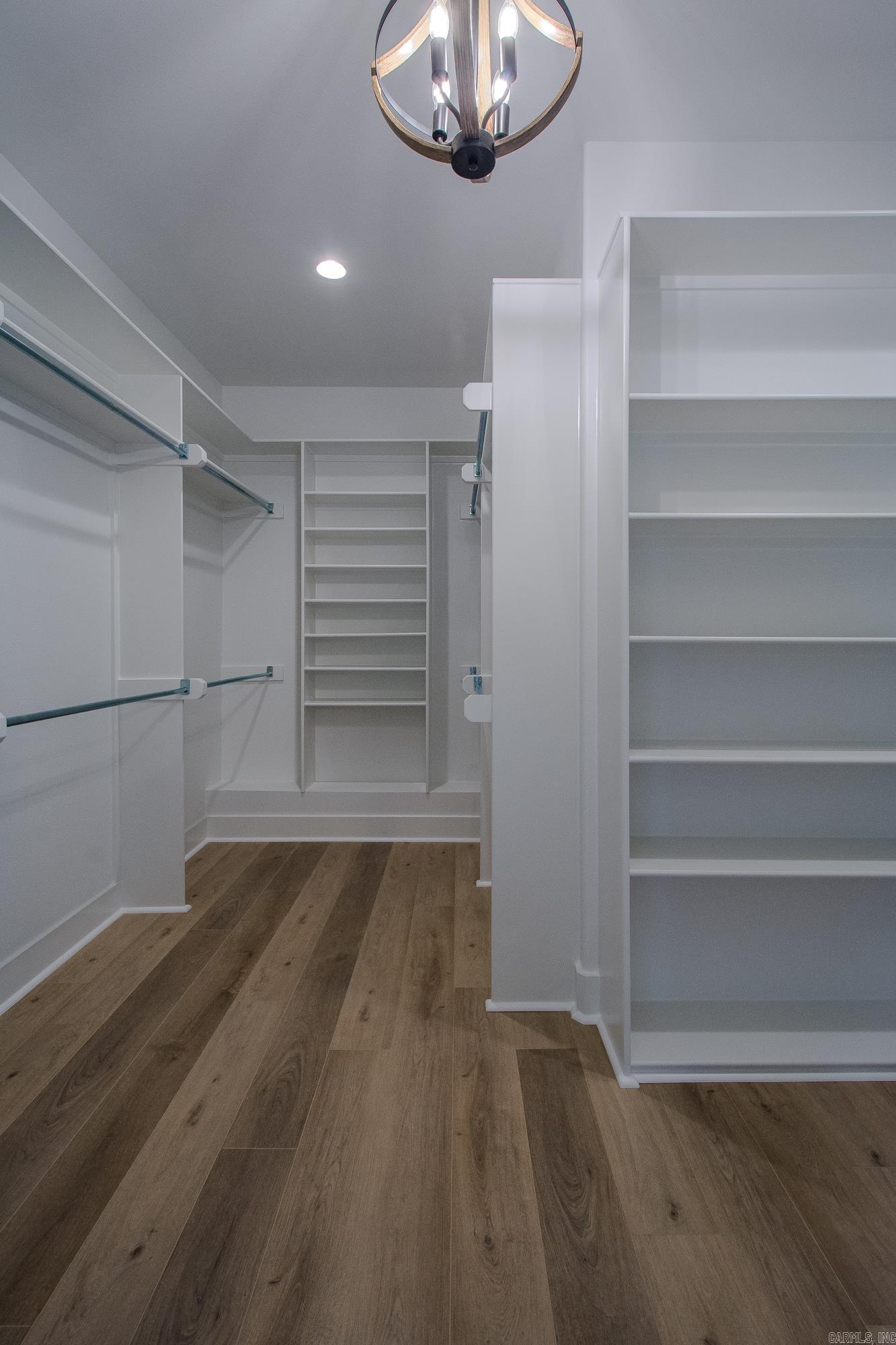 MILLERS GLENN - Residential