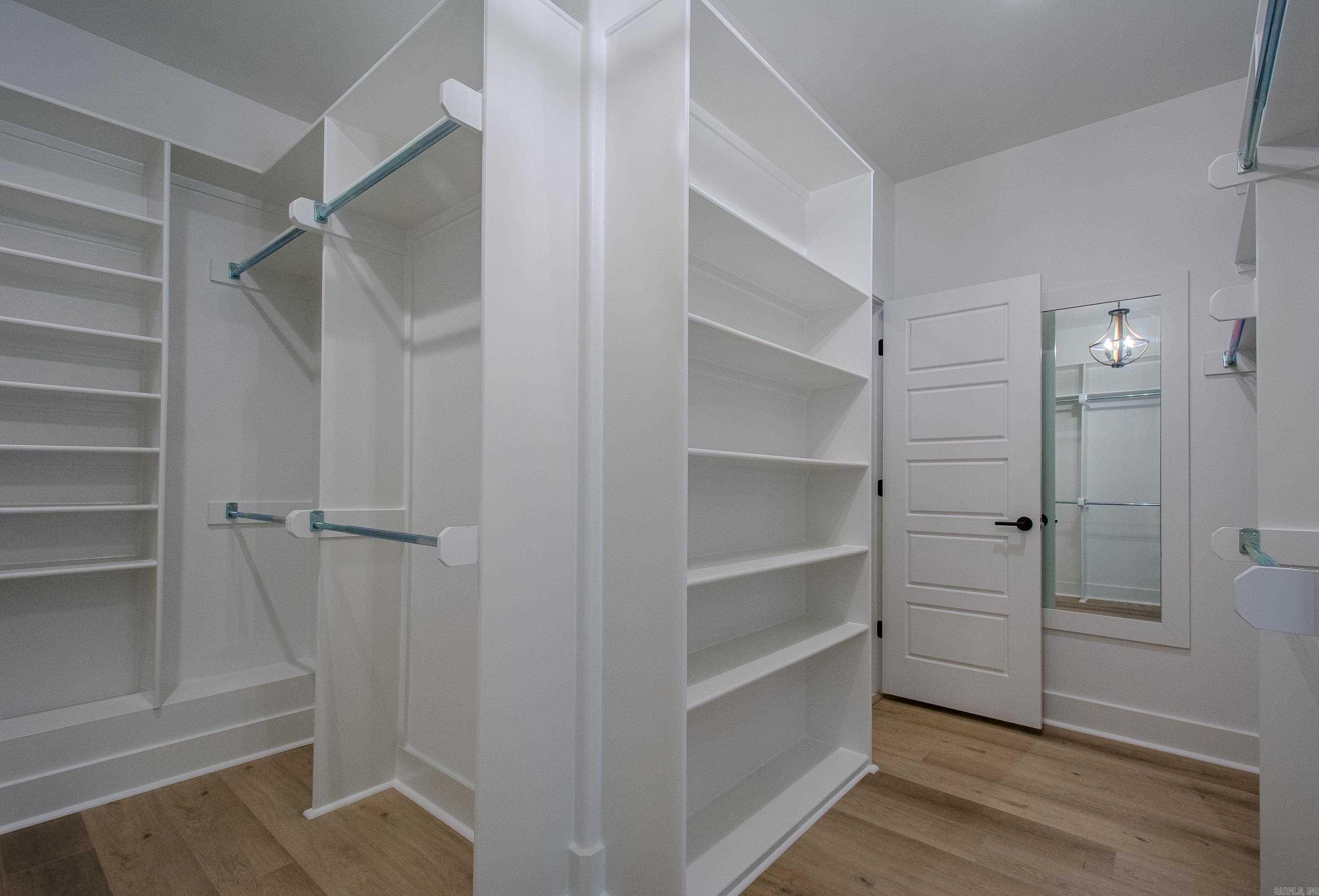 MILLERS GLENN - Residential