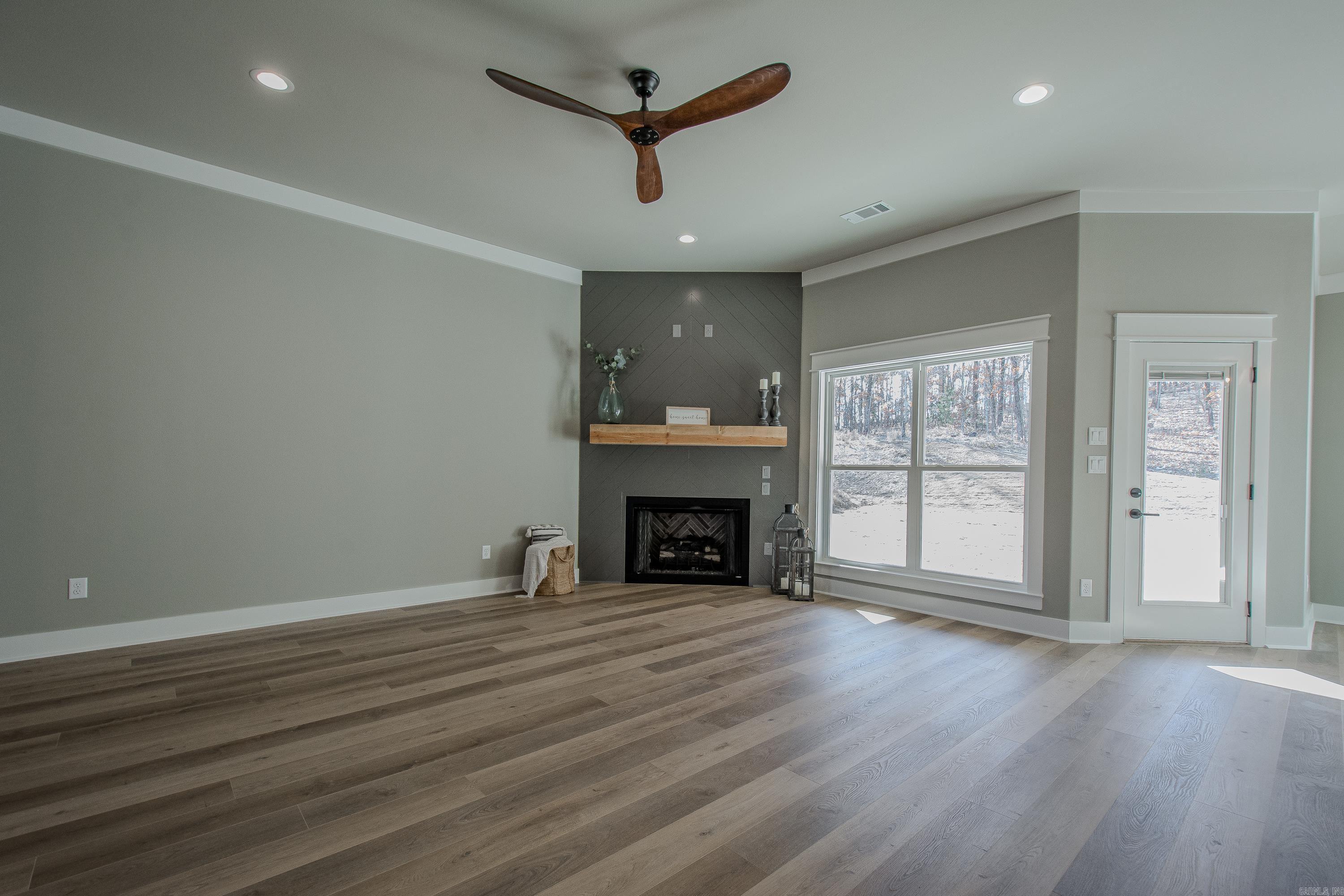 MILLERS GLENN - Residential