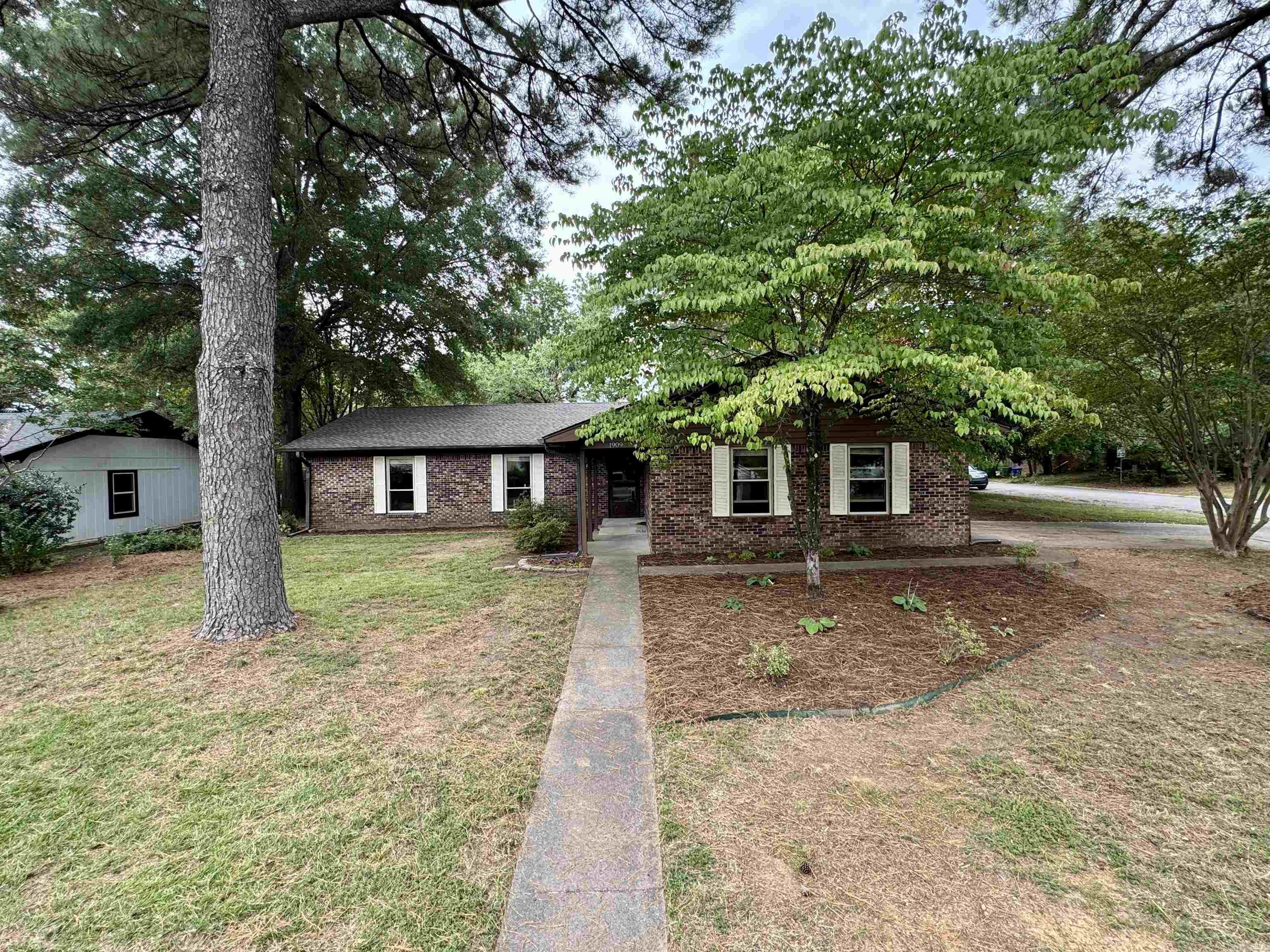 Creekwood - Residential