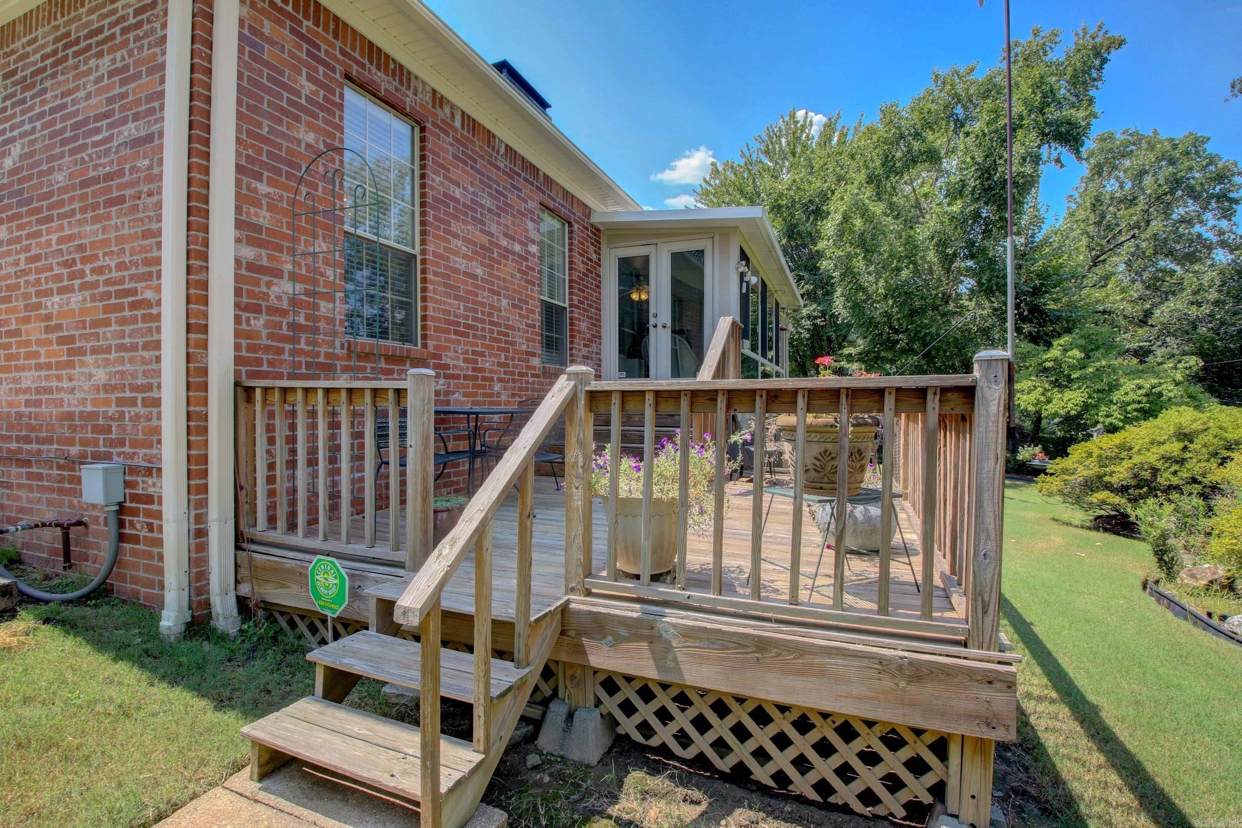 LONGLEA - Residential