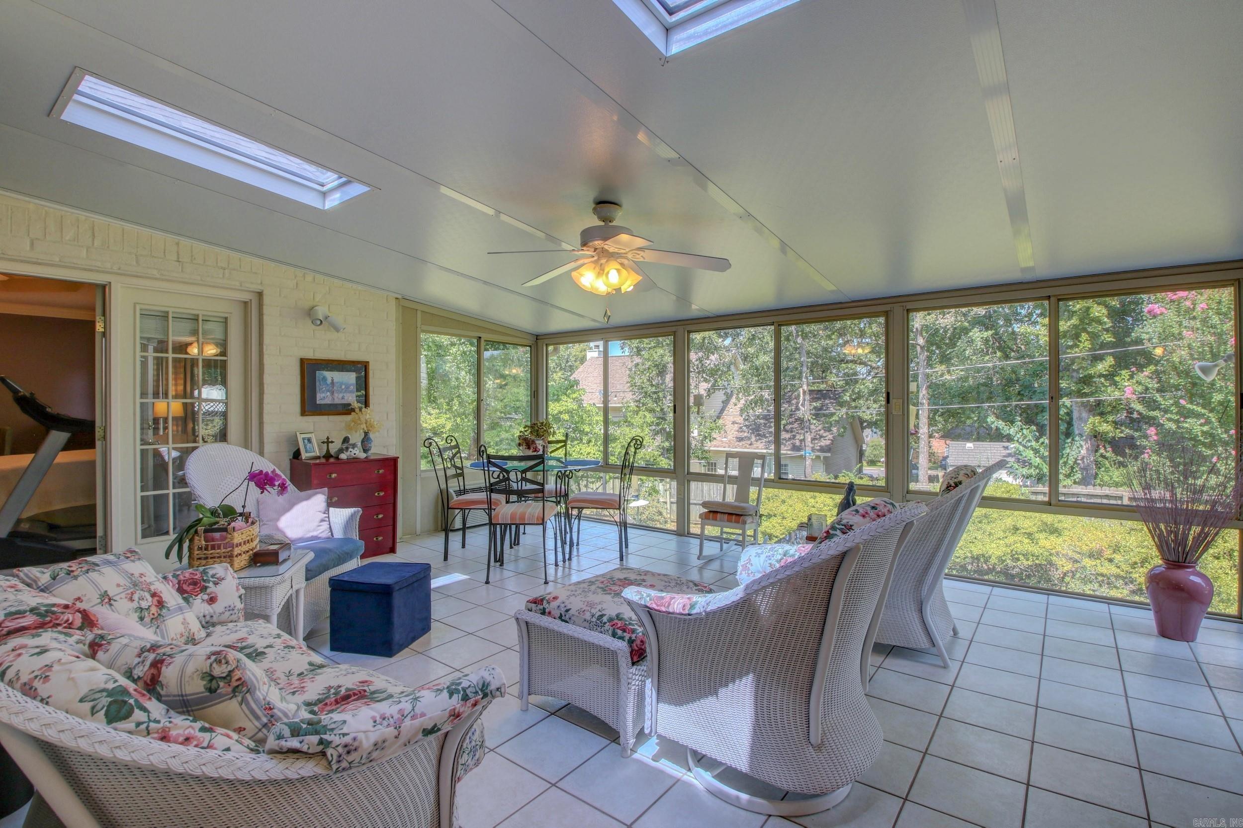 LONGLEA - Residential