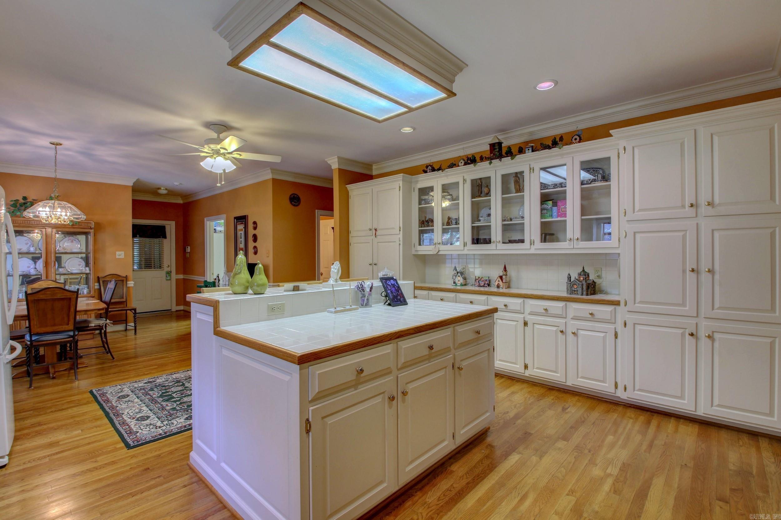 LONGLEA - Residential