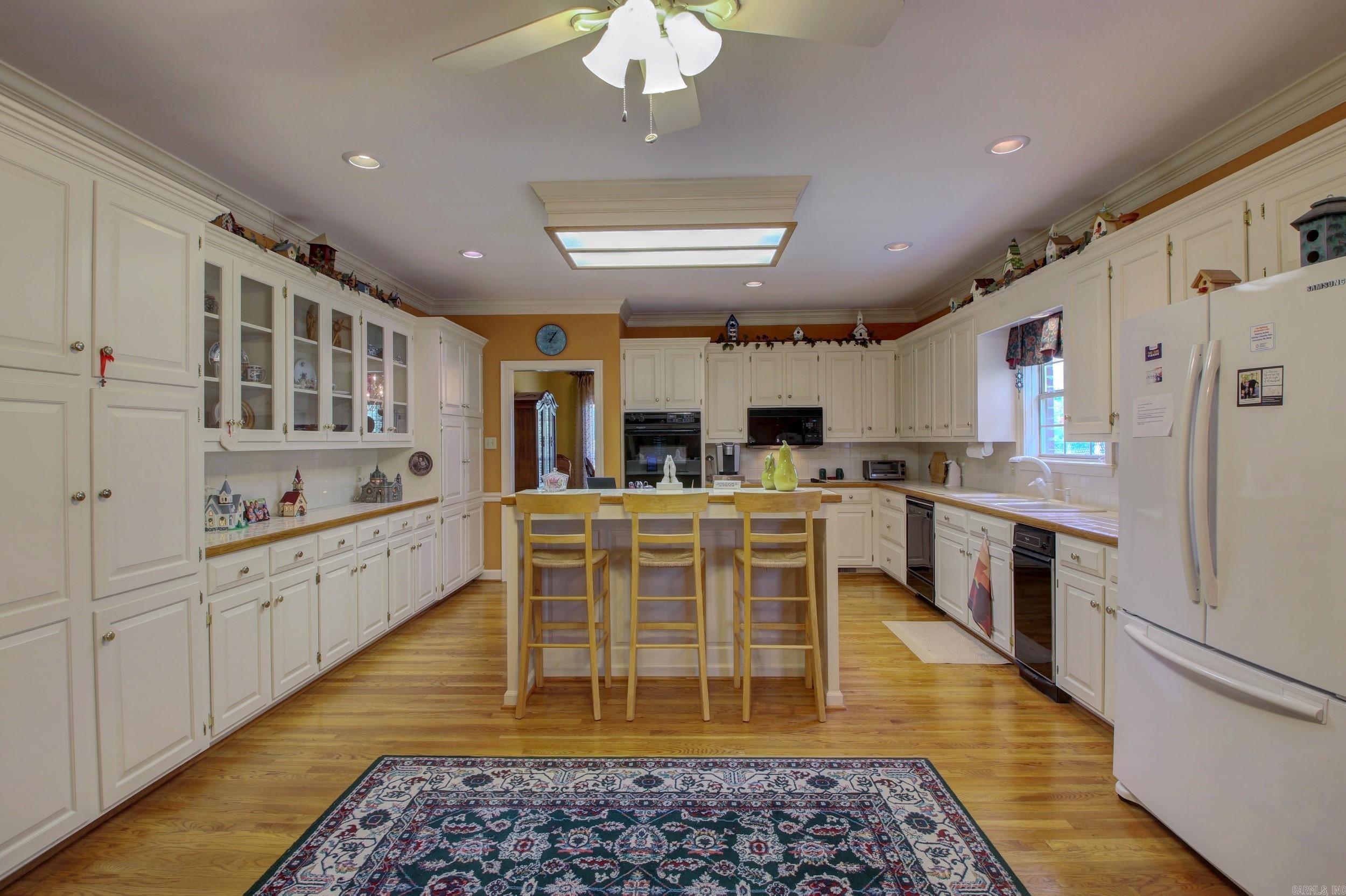 LONGLEA - Residential