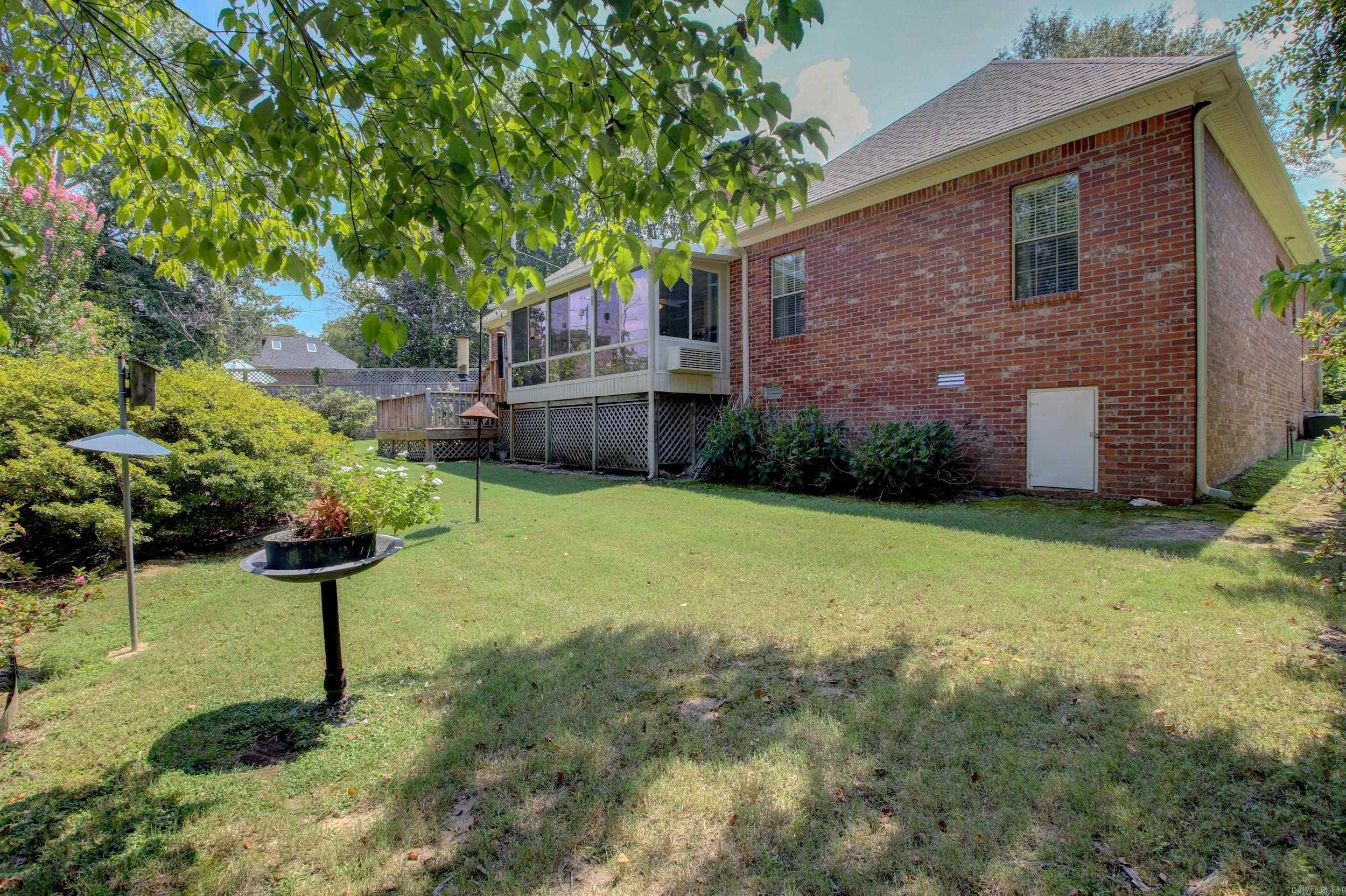 LONGLEA - Residential