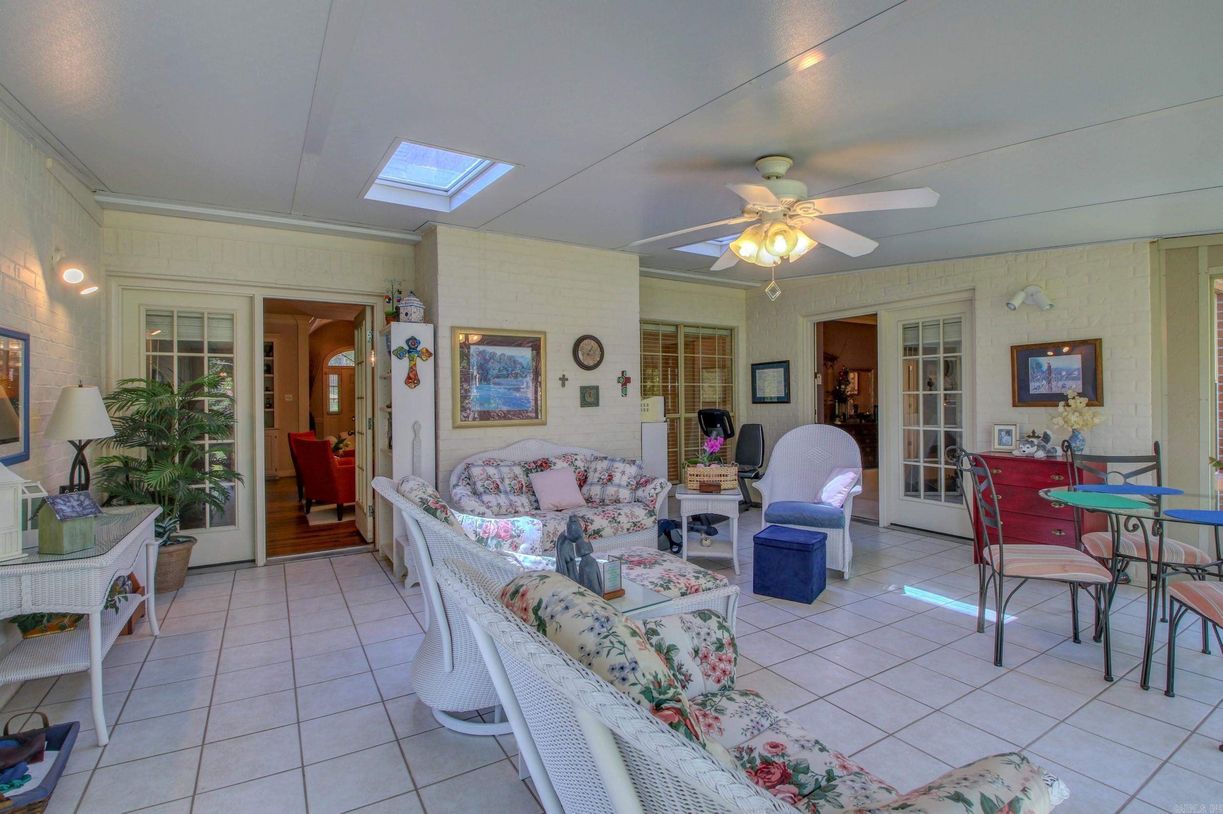 LONGLEA - Residential