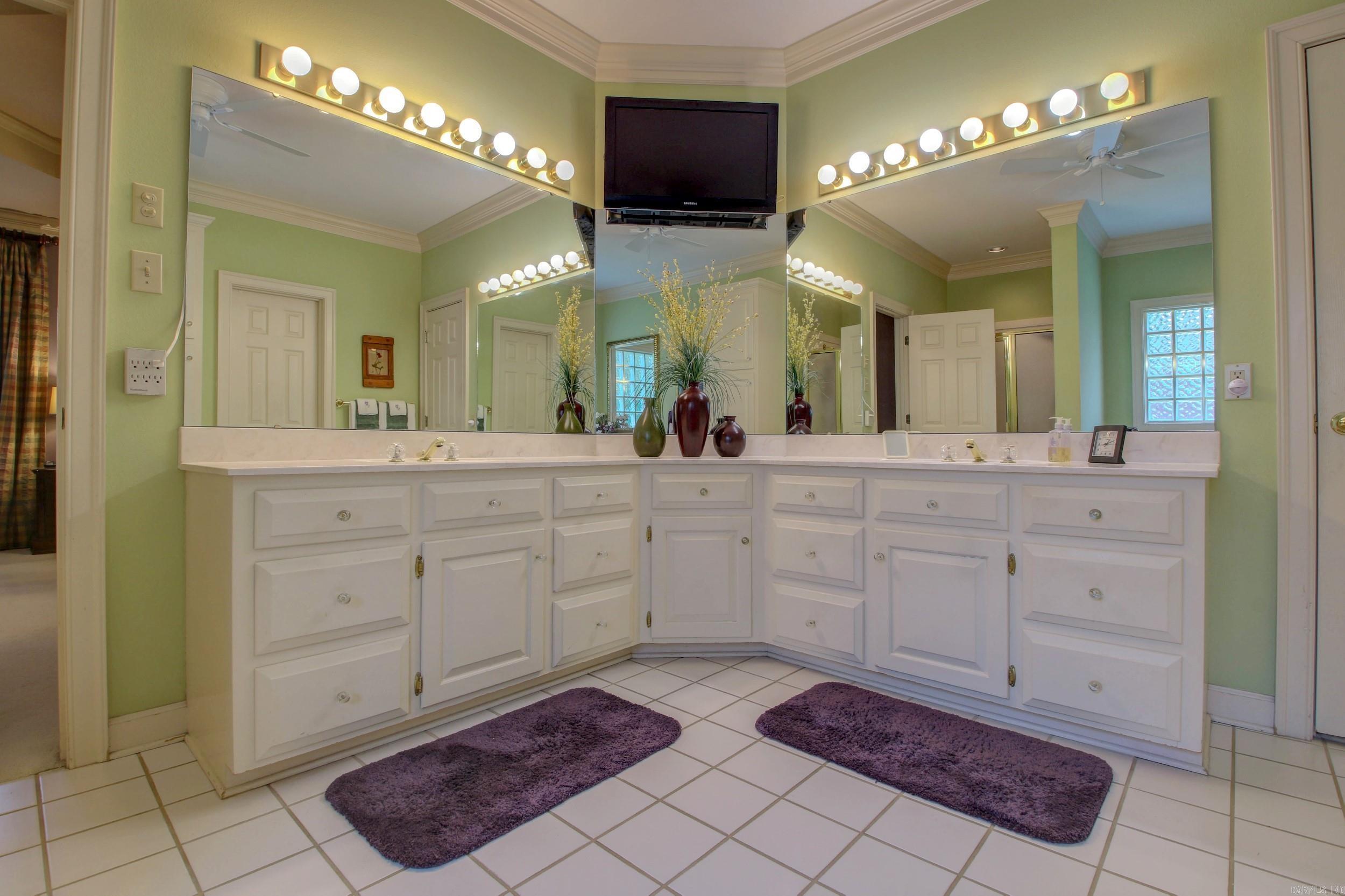 LONGLEA - Residential