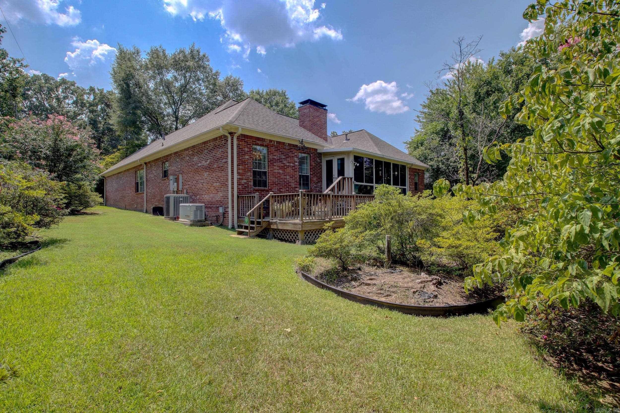 LONGLEA - Residential