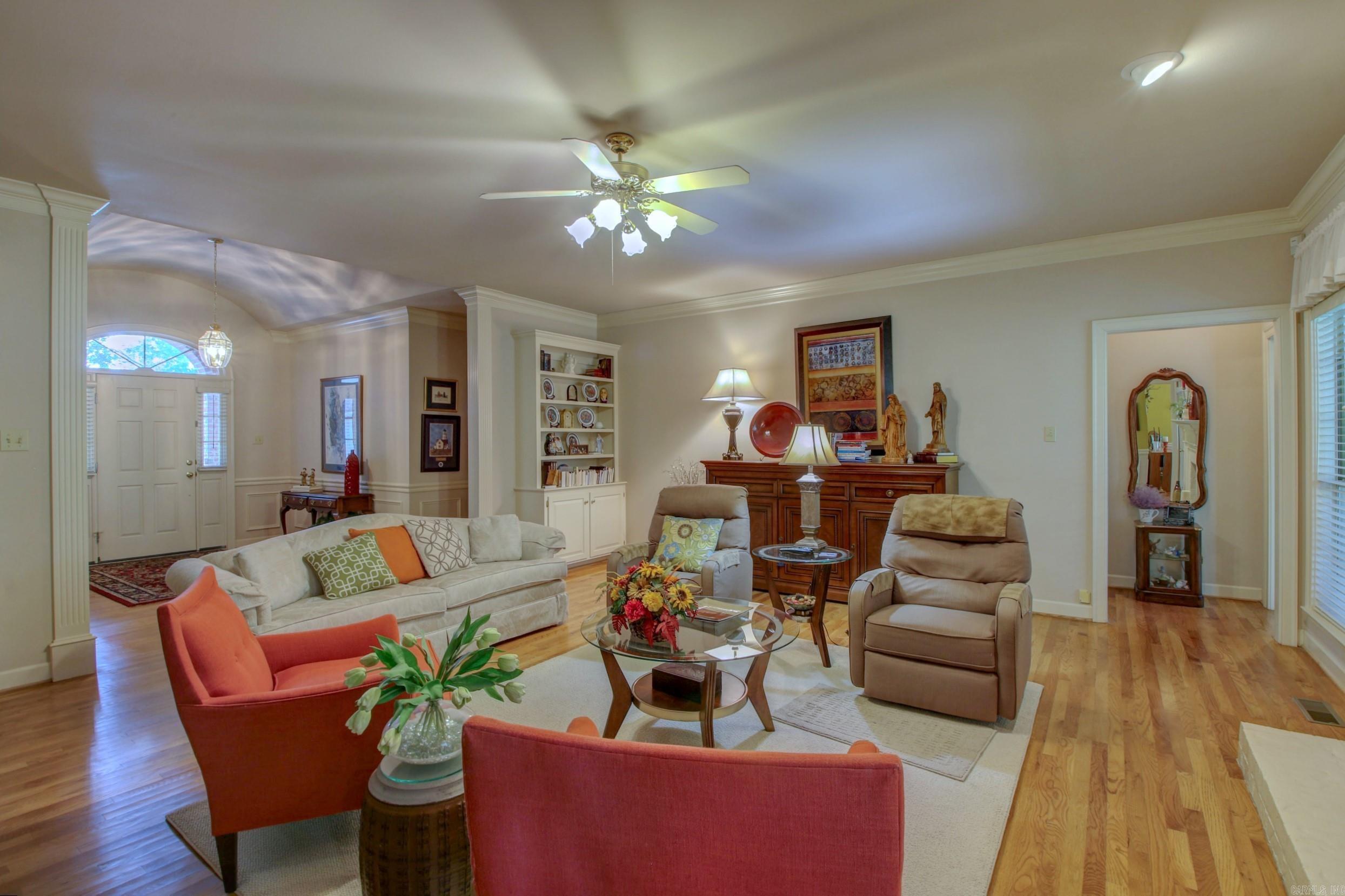 LONGLEA - Residential