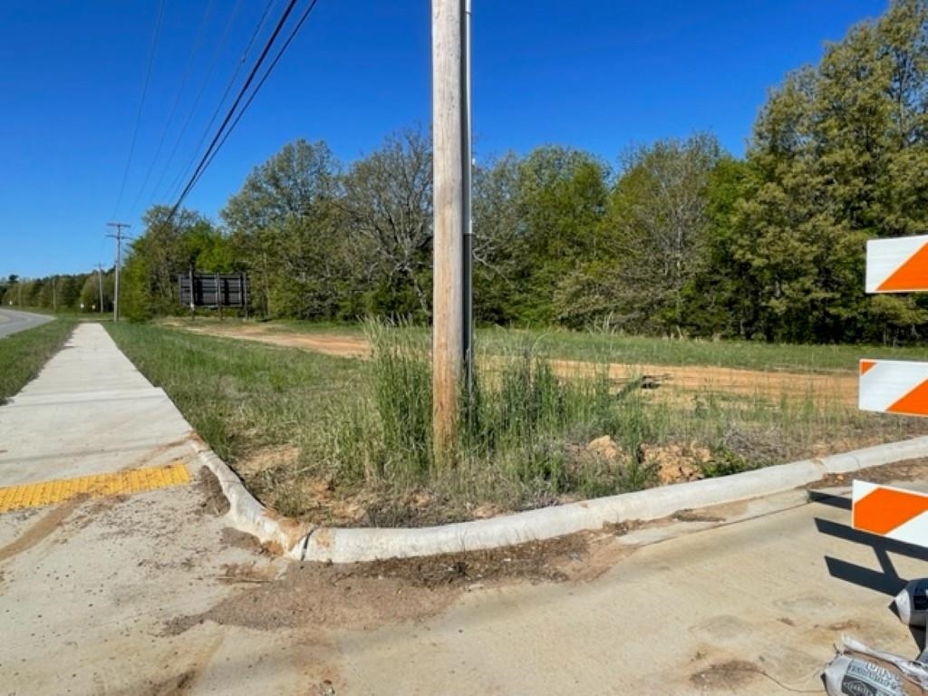 Prime development opportunity. Zoned C-3 and located across from the New Southern Hills Development. High visibility and high traffic count.
