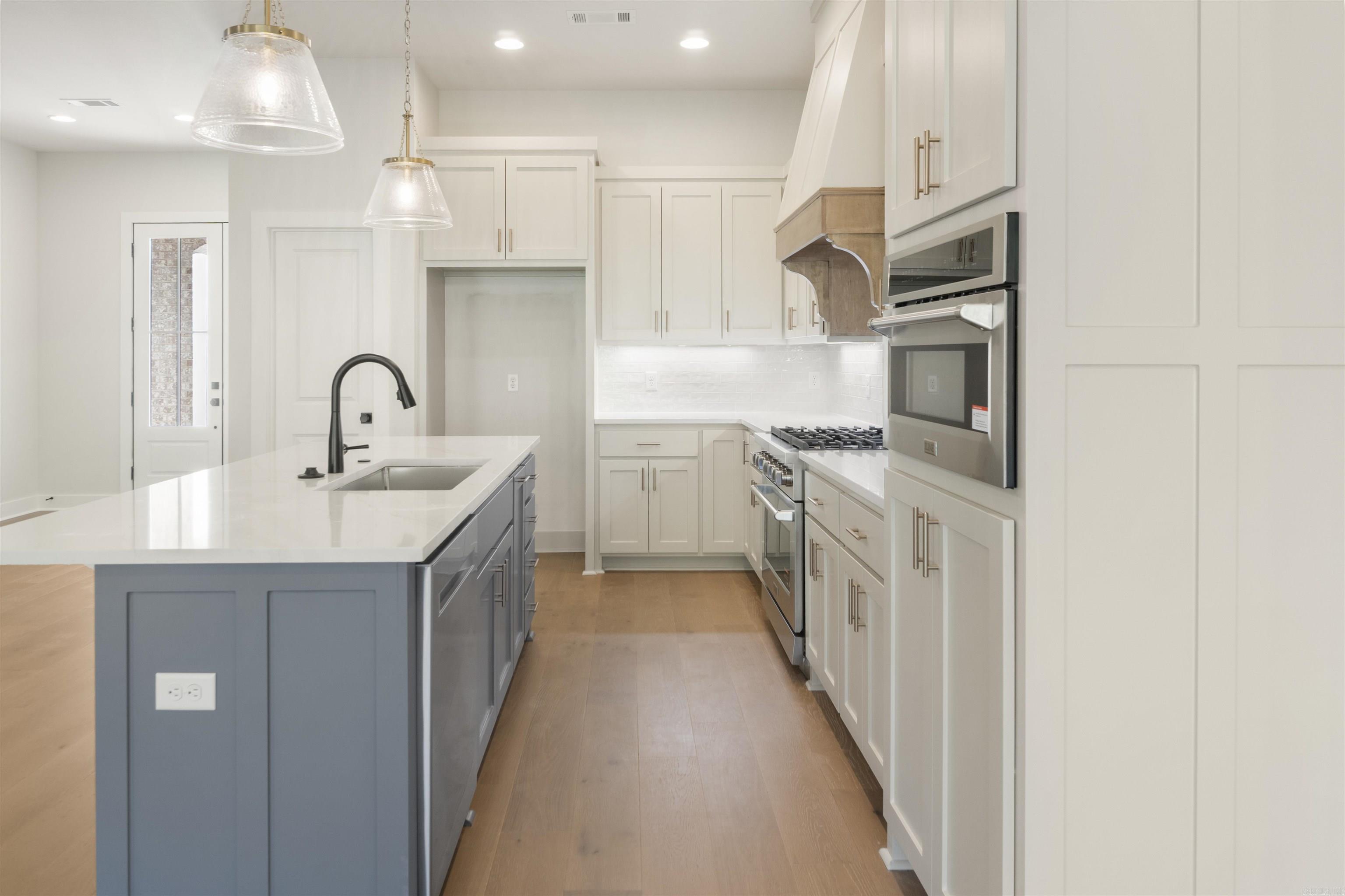 CHARLESTON PLACE SUBDIVISION - Residential