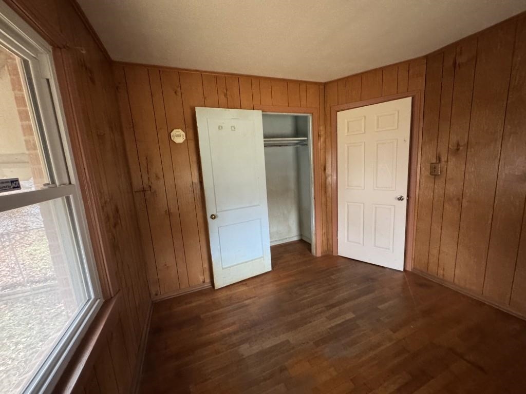 BARROW JOHN - Residential