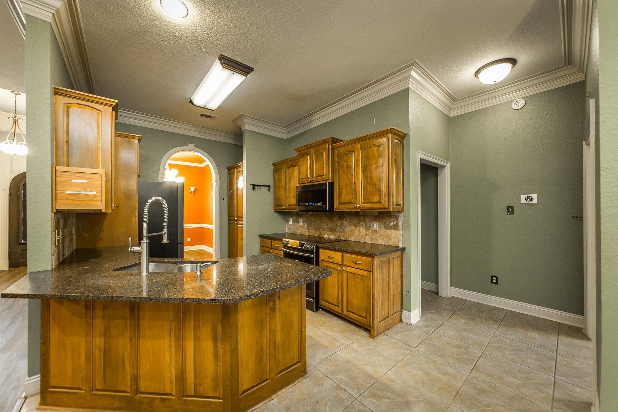 SHADOW CREEK - Residential