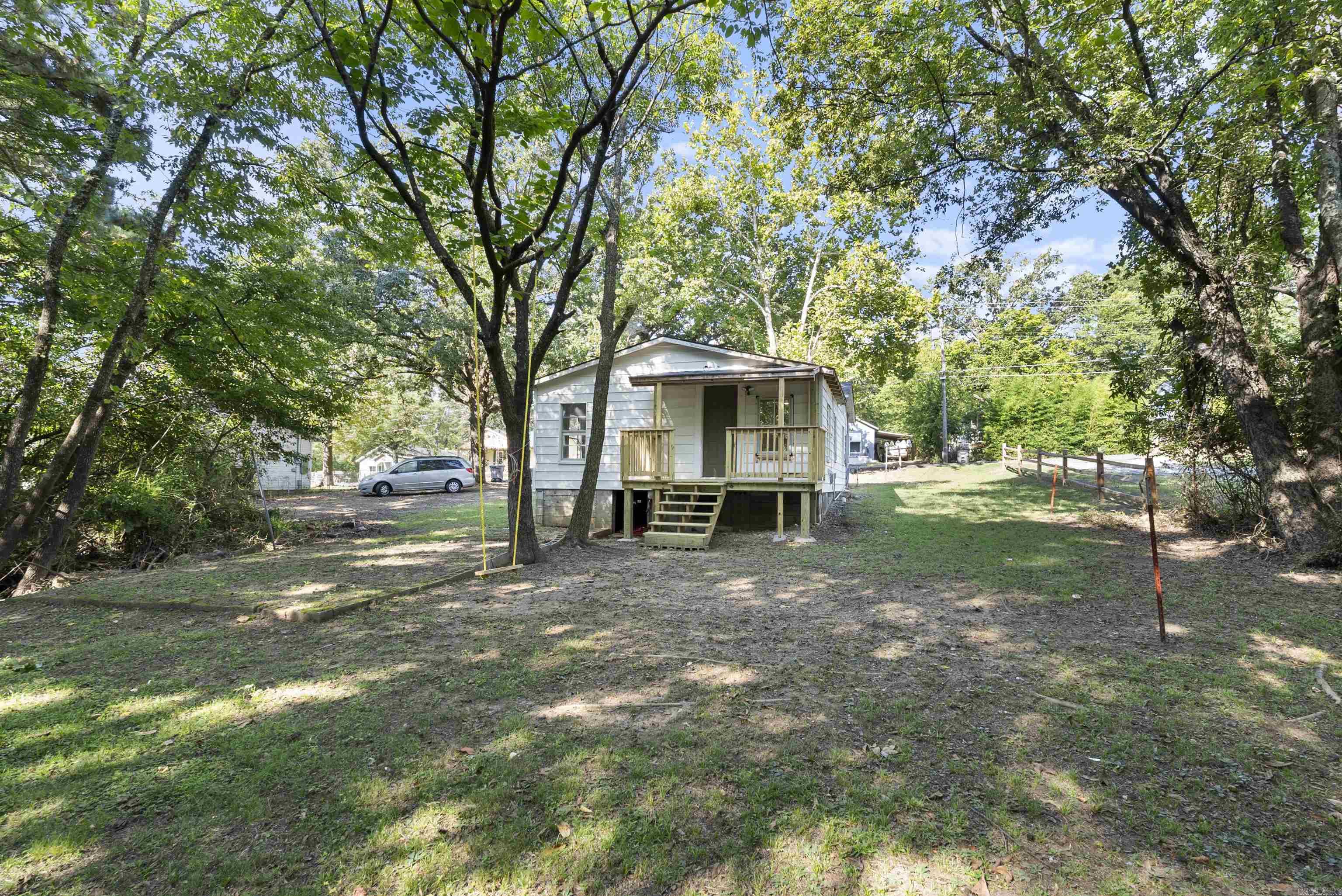 GROVES - Residential
