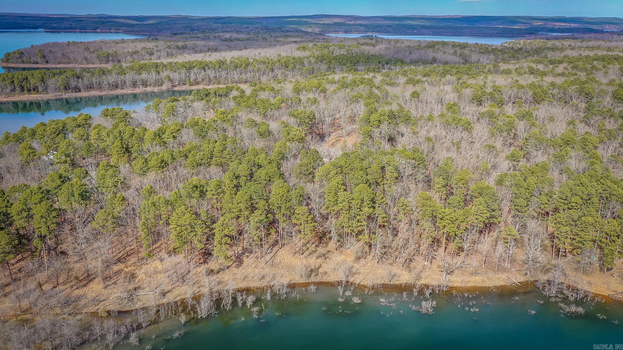 ISLAND SHORES - Residential