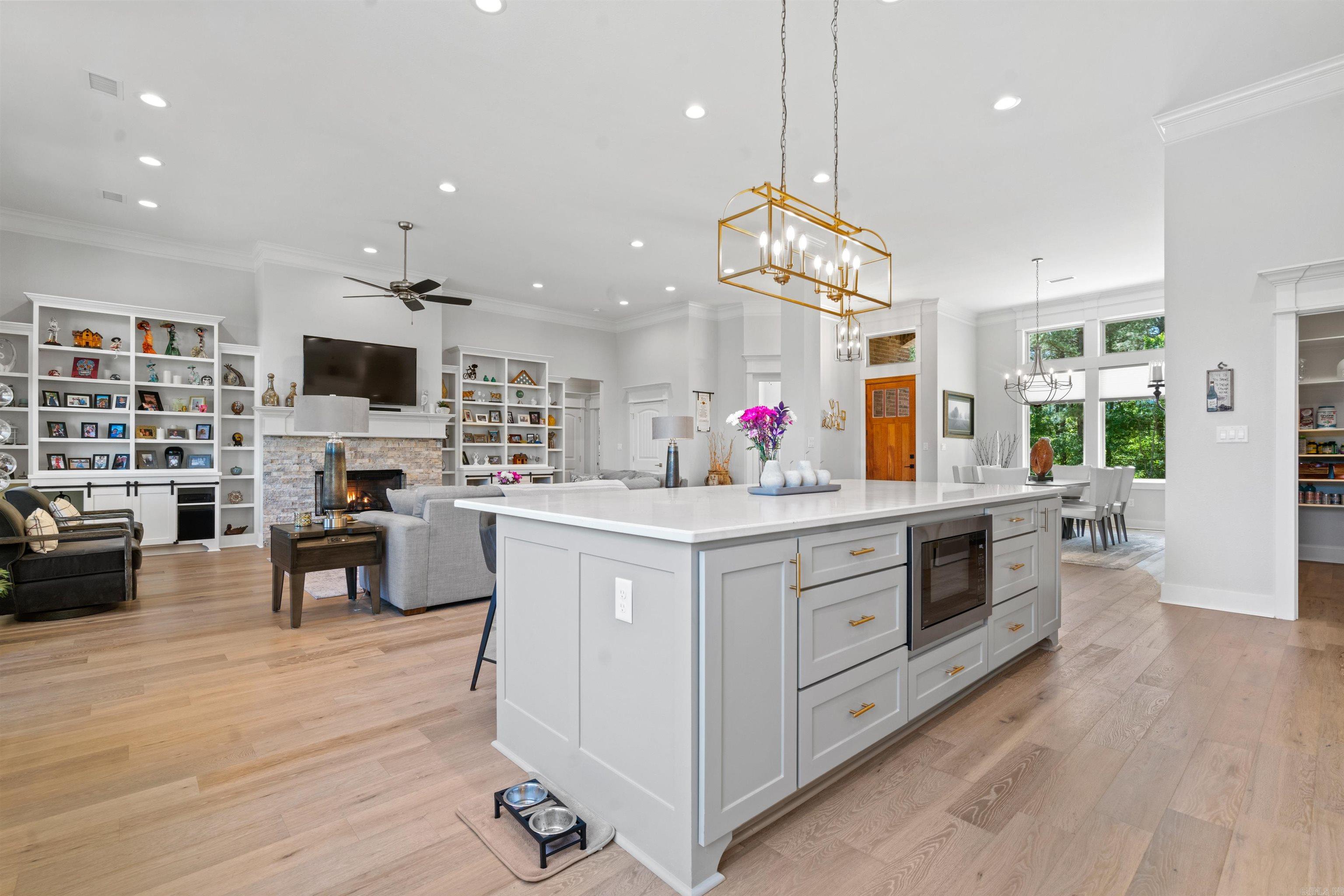 ALTA VISTA - Residential