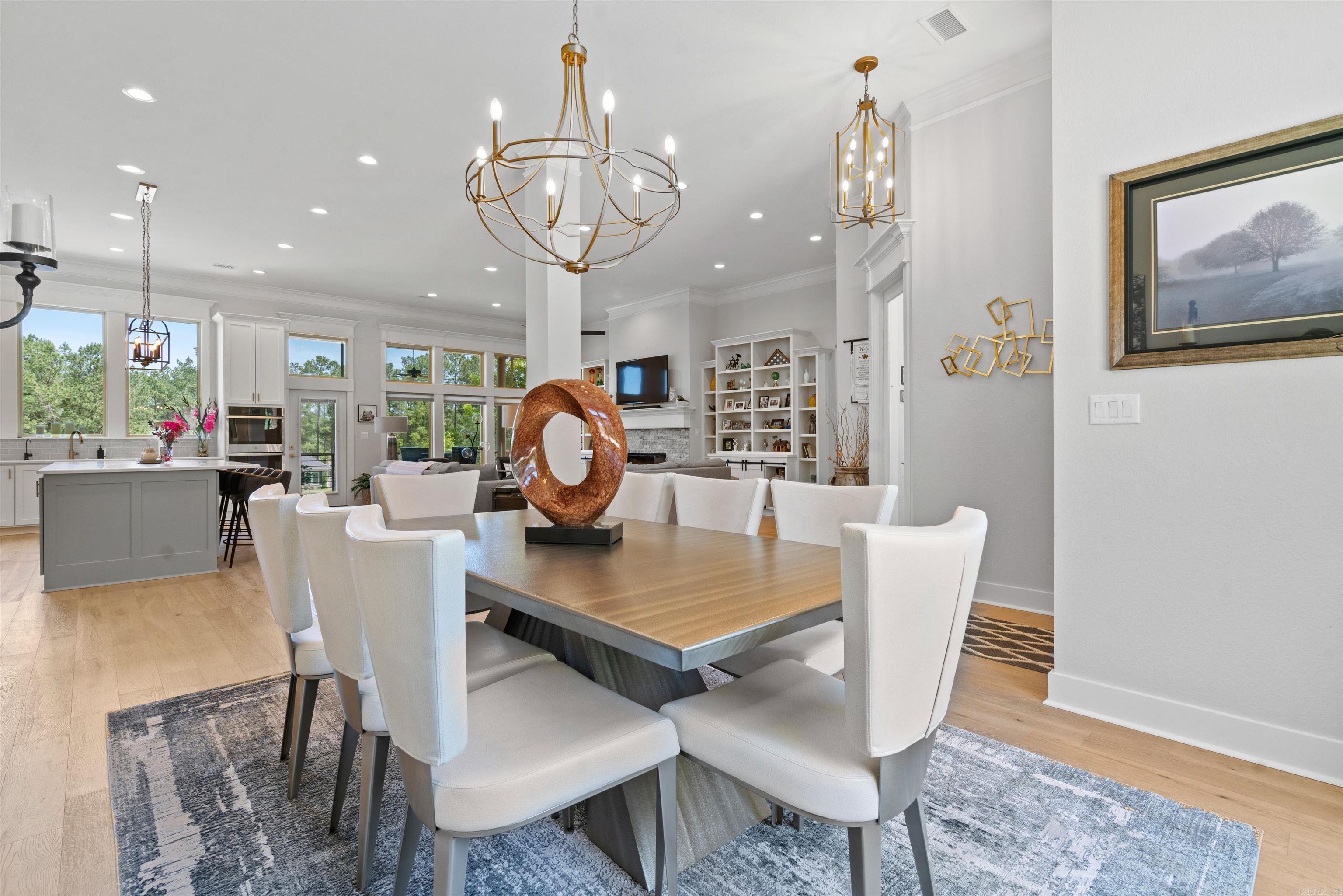 ALTA VISTA - Residential