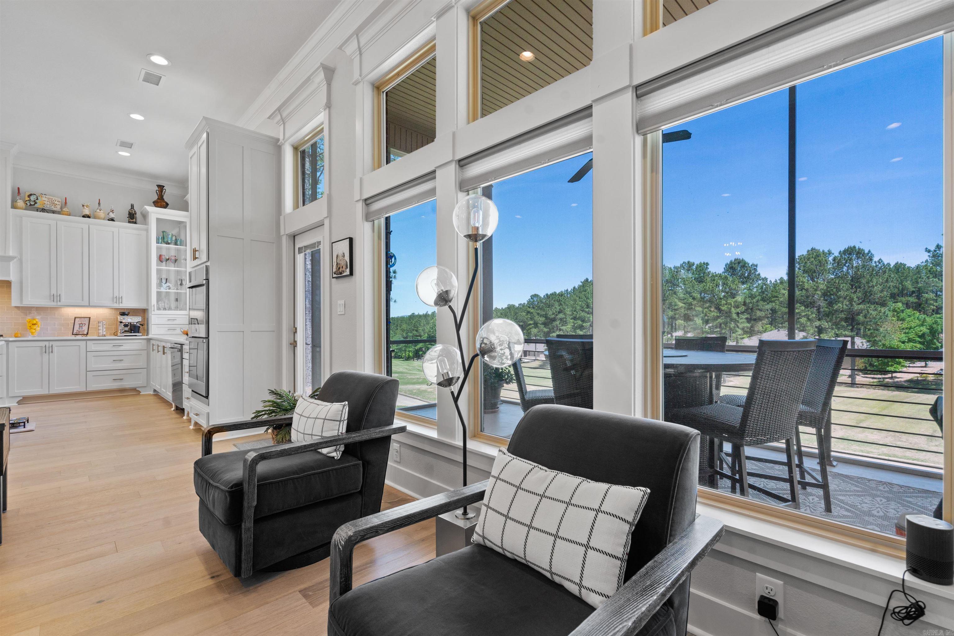 ALTA VISTA - Residential