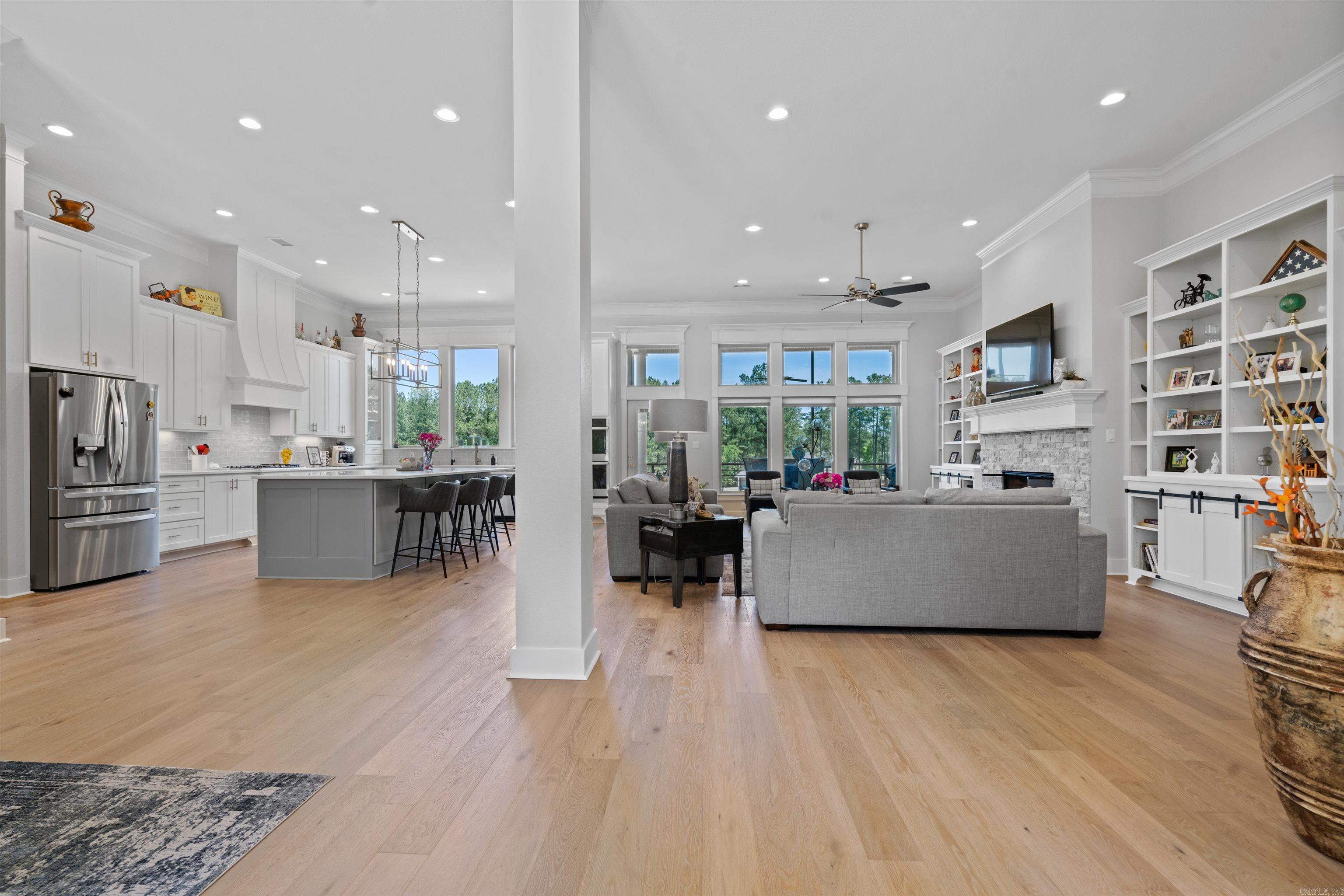 ALTA VISTA - Residential
