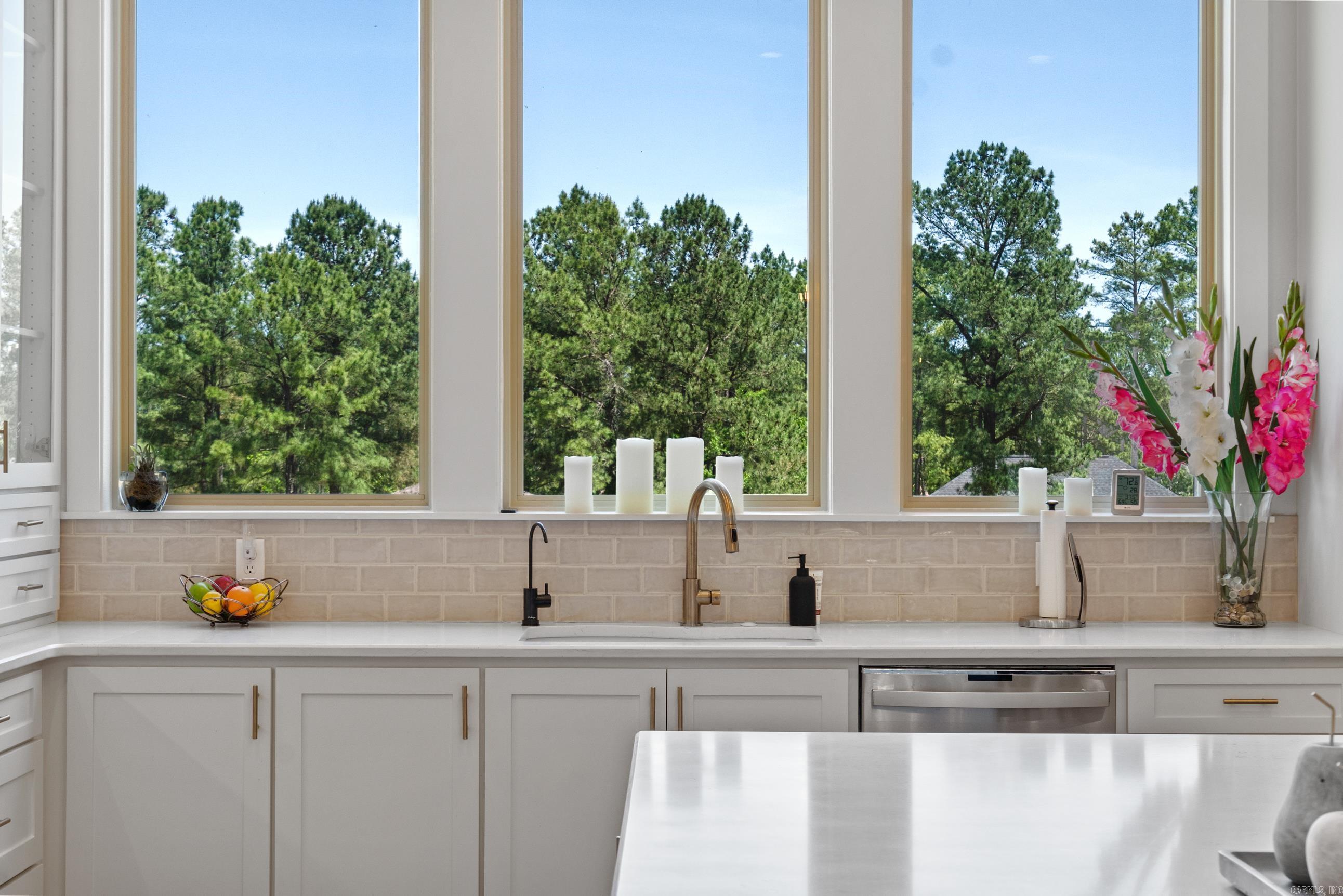 ALTA VISTA - Residential