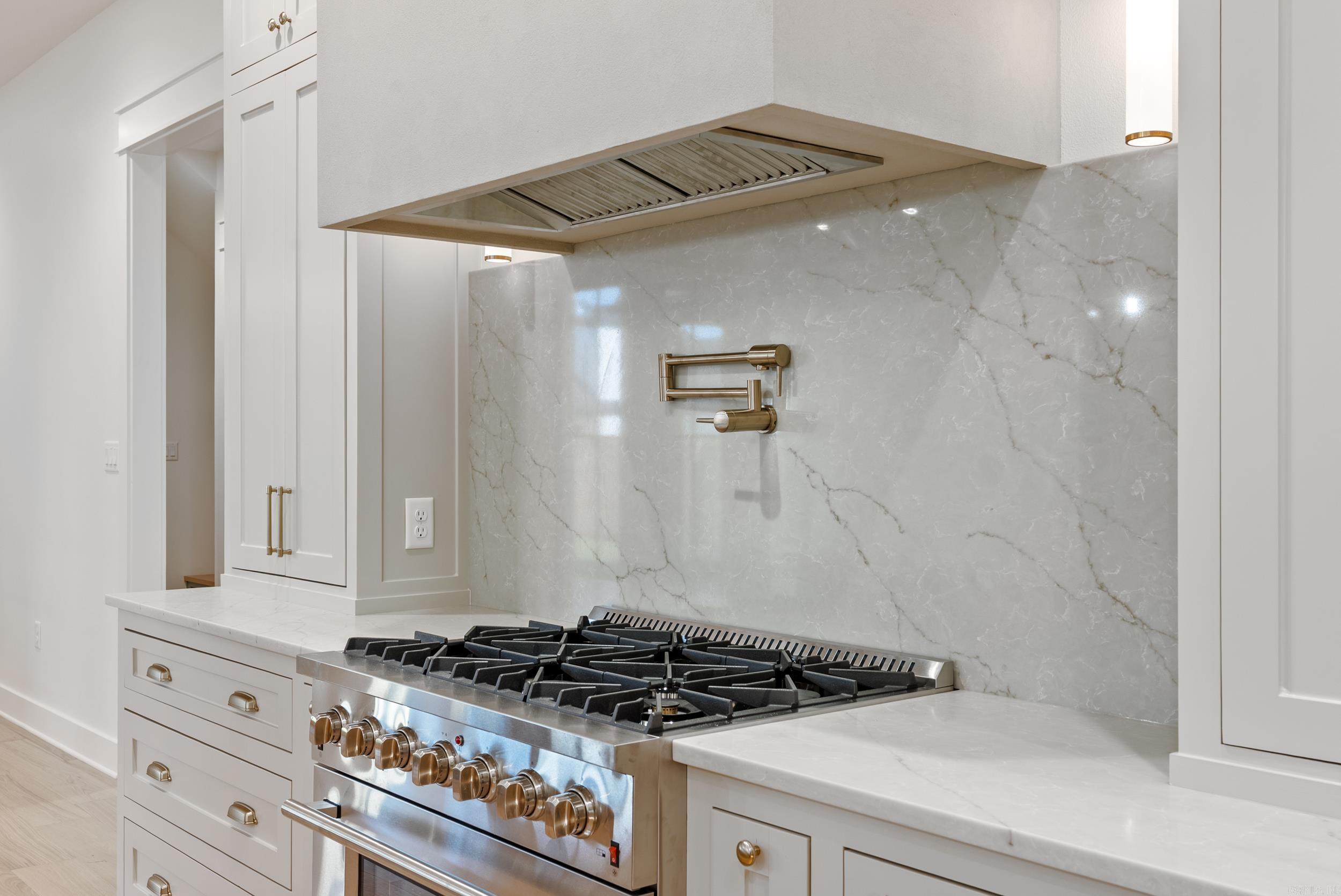 Lands End Estates - Residential