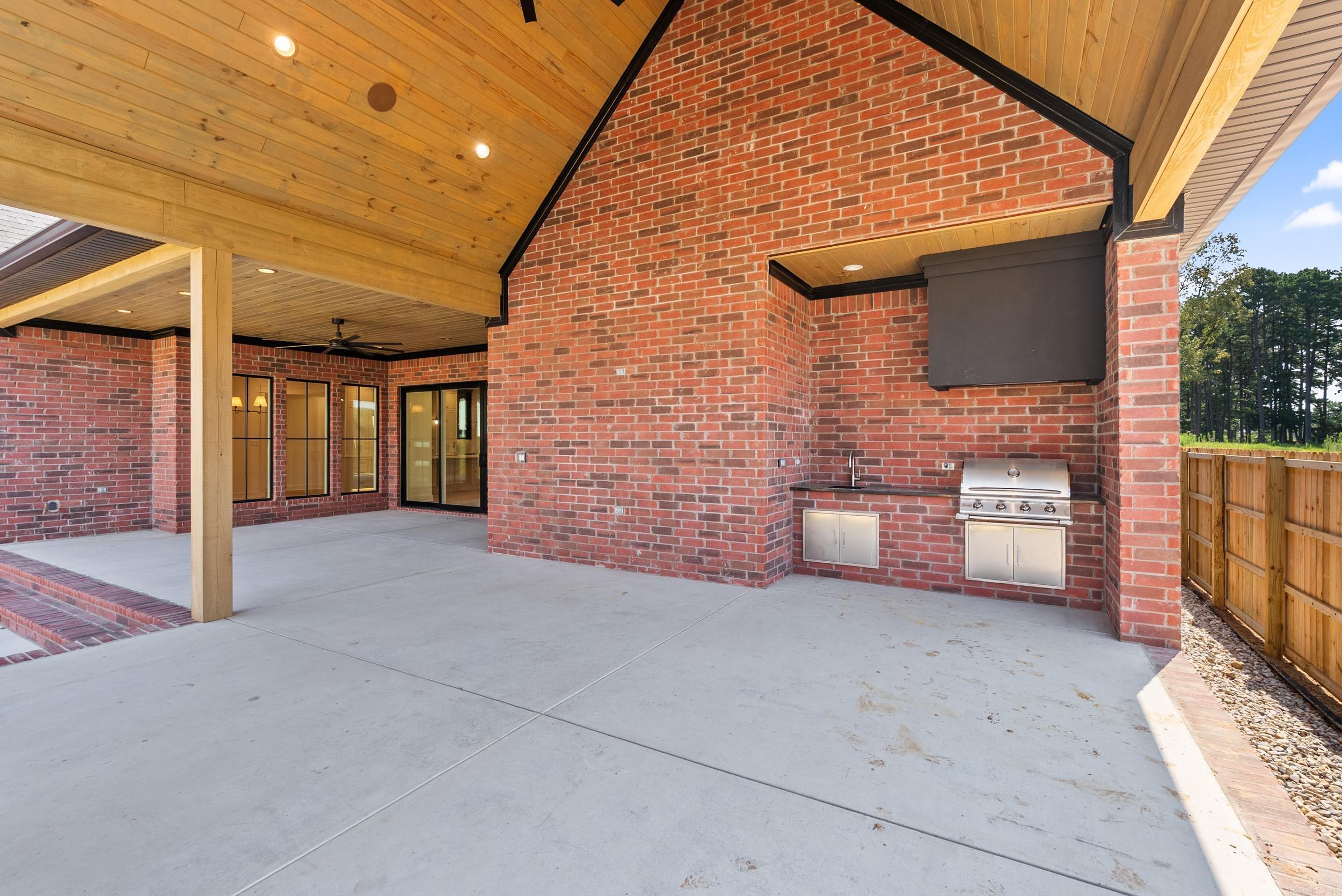 Lands End Estates - Residential