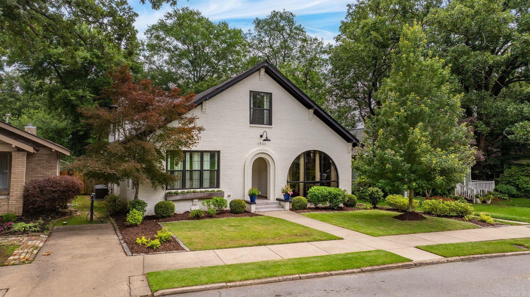 HILLCREST - Residential