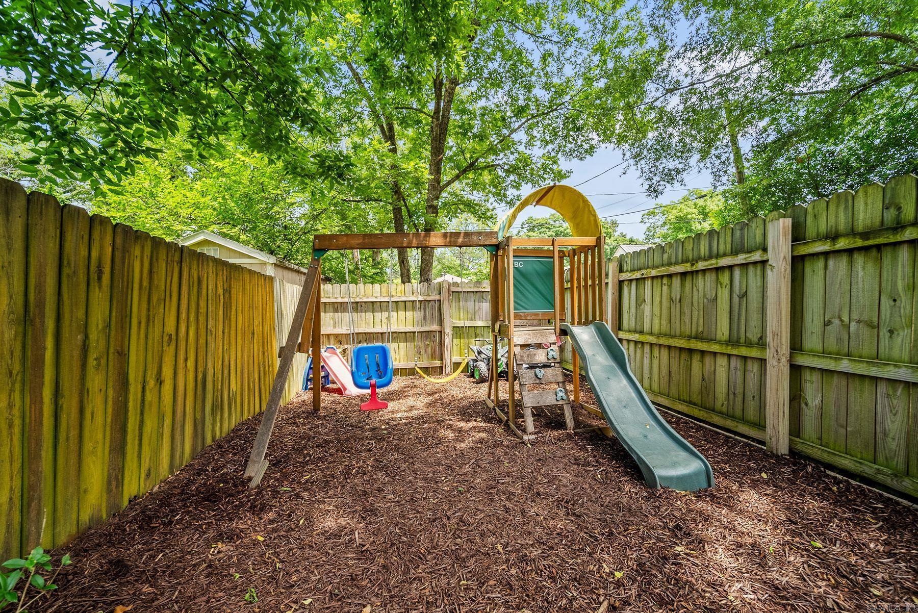 HILLCREST - Residential