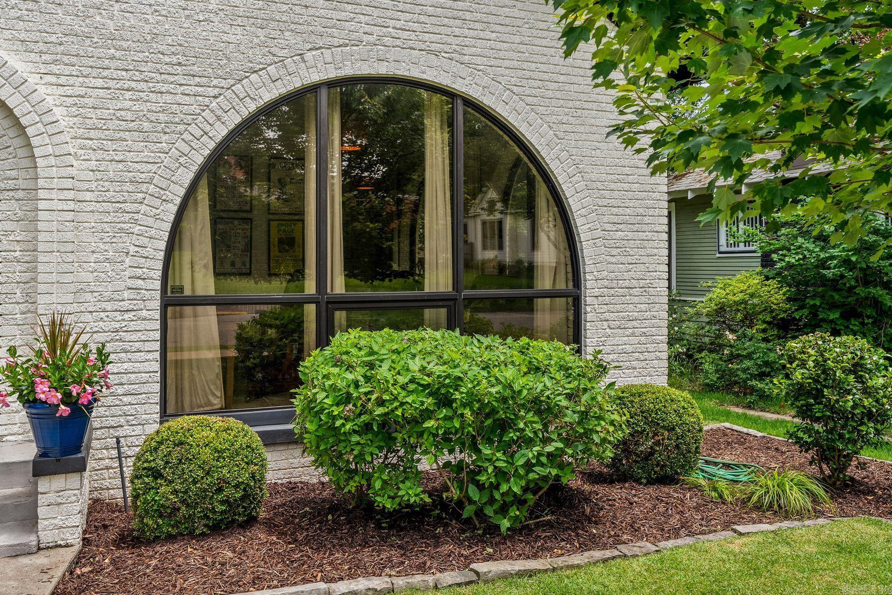 HILLCREST - Residential