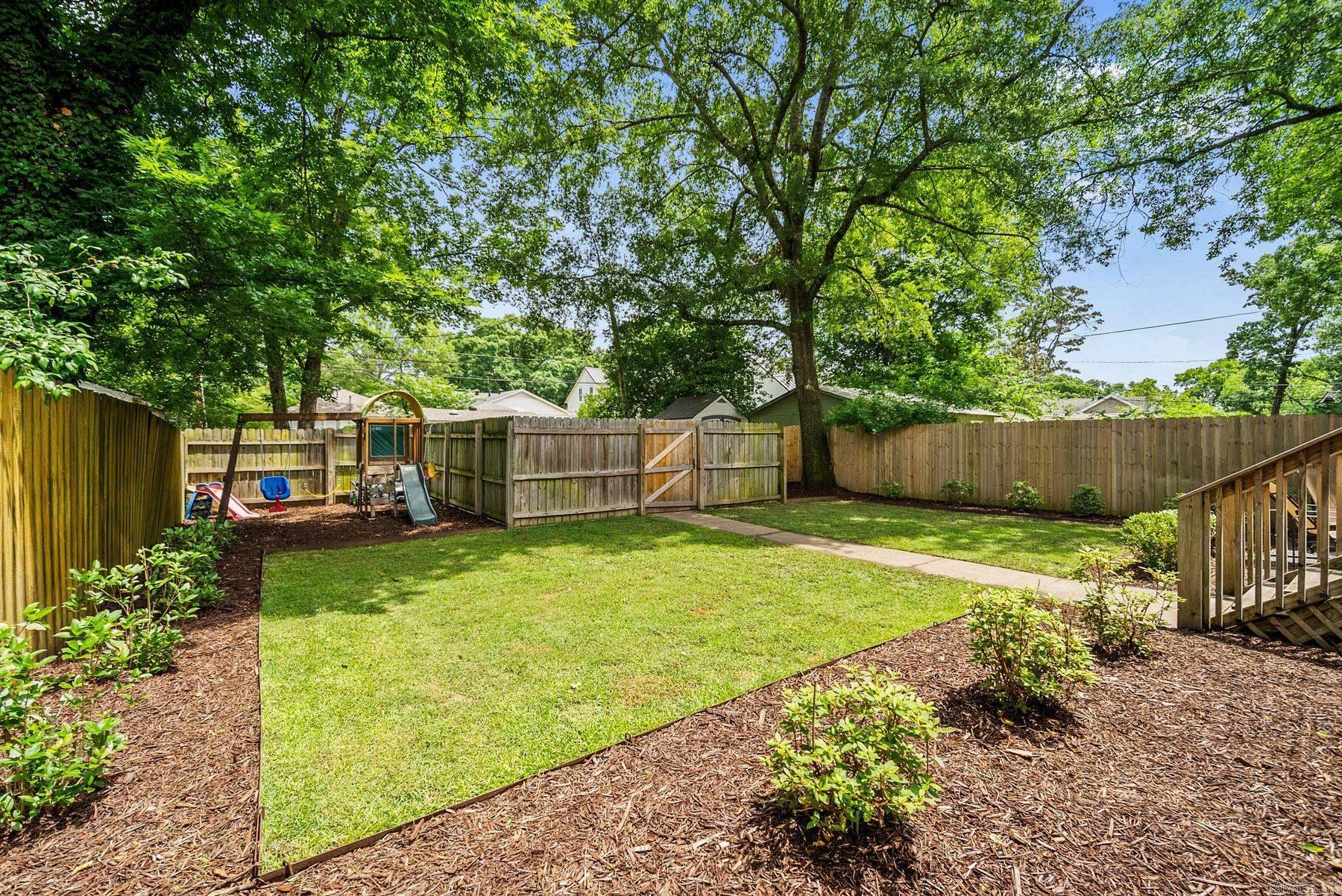 HILLCREST - Residential