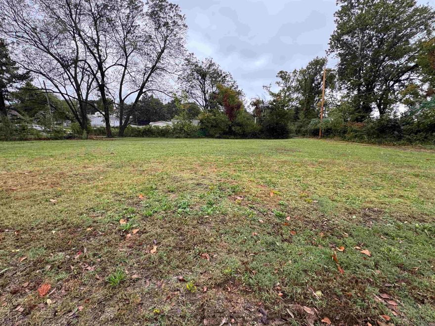 Build your dream home on this fantastic vacant lot in an up-and-coming neighborhood near the Argenta area. Just blocks away from the new fire station that will be soon finished. Only a few miles to restaurants, shopping, and the trolley that will take you to the Little Rock downtown area to more restaurants and shops, all just a short distance over Main street overpass. Don’t miss this opportunity to invest in a growing community and create the perfect home.