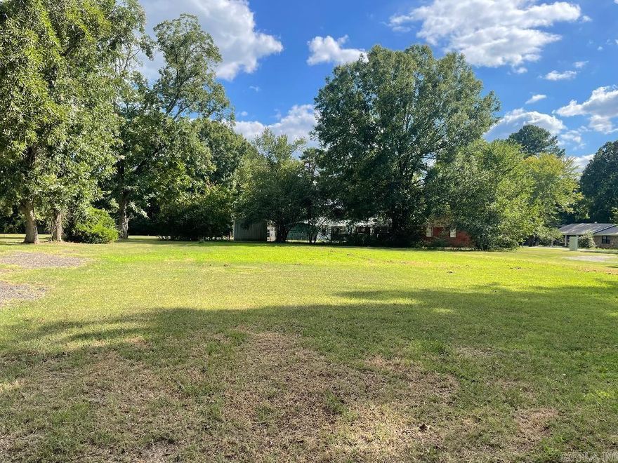 Build you a Nice Home in the Heart of Beebe, Nice Deep Lot, ready for new owners. Close to ASU Beebe and Beebe Public Schools See agent Remarks! Lot is Between 609 W. College and 613 W College