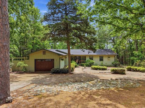Photo of 235 Robinhood Trail, Fairfield Bay, AR 72088 (MLS # 26017045)